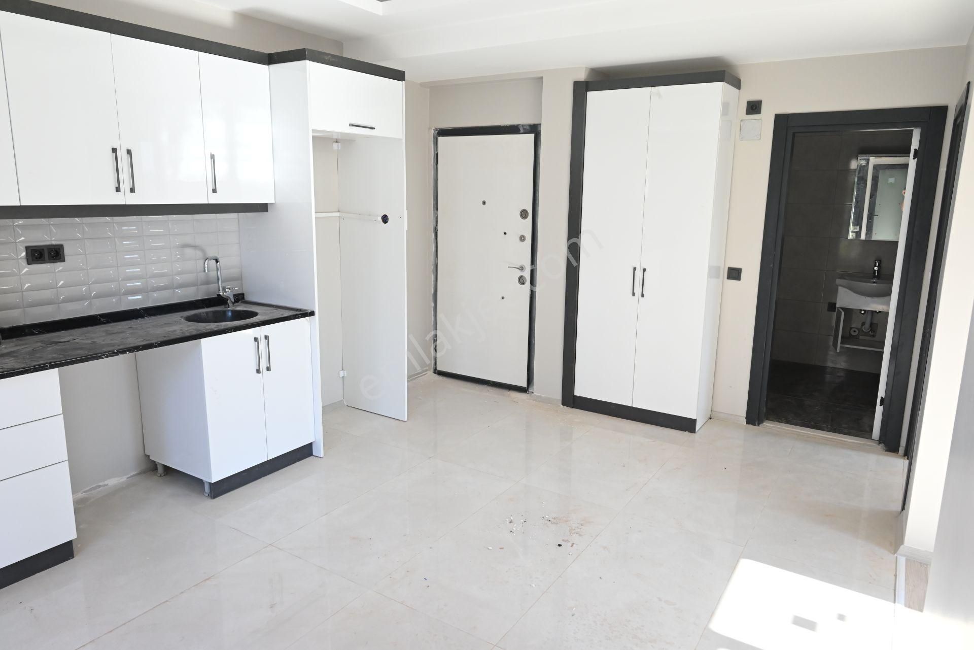 Mersin Üniversite Caddesine Çok Yakın Konumda 2+1 Sıfır Satılık - Görsel 8