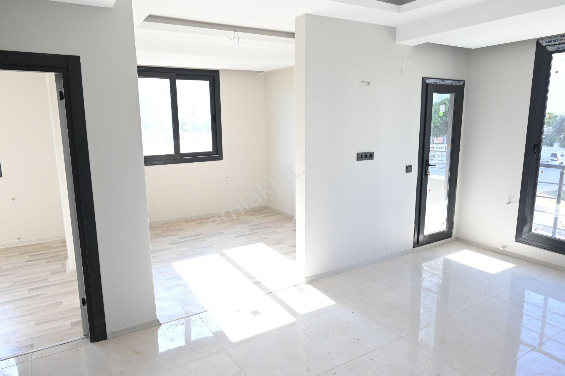 Mersin Üniversite Caddesine Çok Yakın Konumda 2+1 Sıfır Satılık - Görsel 16