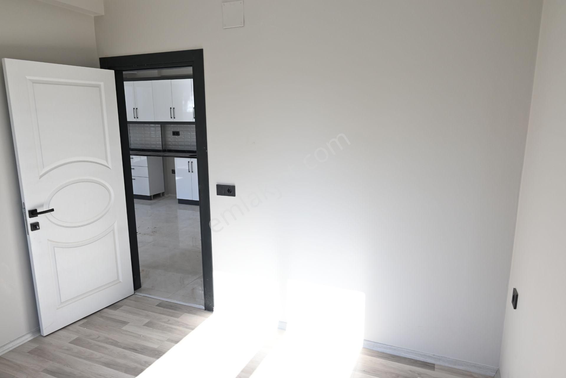 Mersin Üniversite Caddesine Çok Yakın Konumda 2+1 Sıfır Satılık - Görsel 26