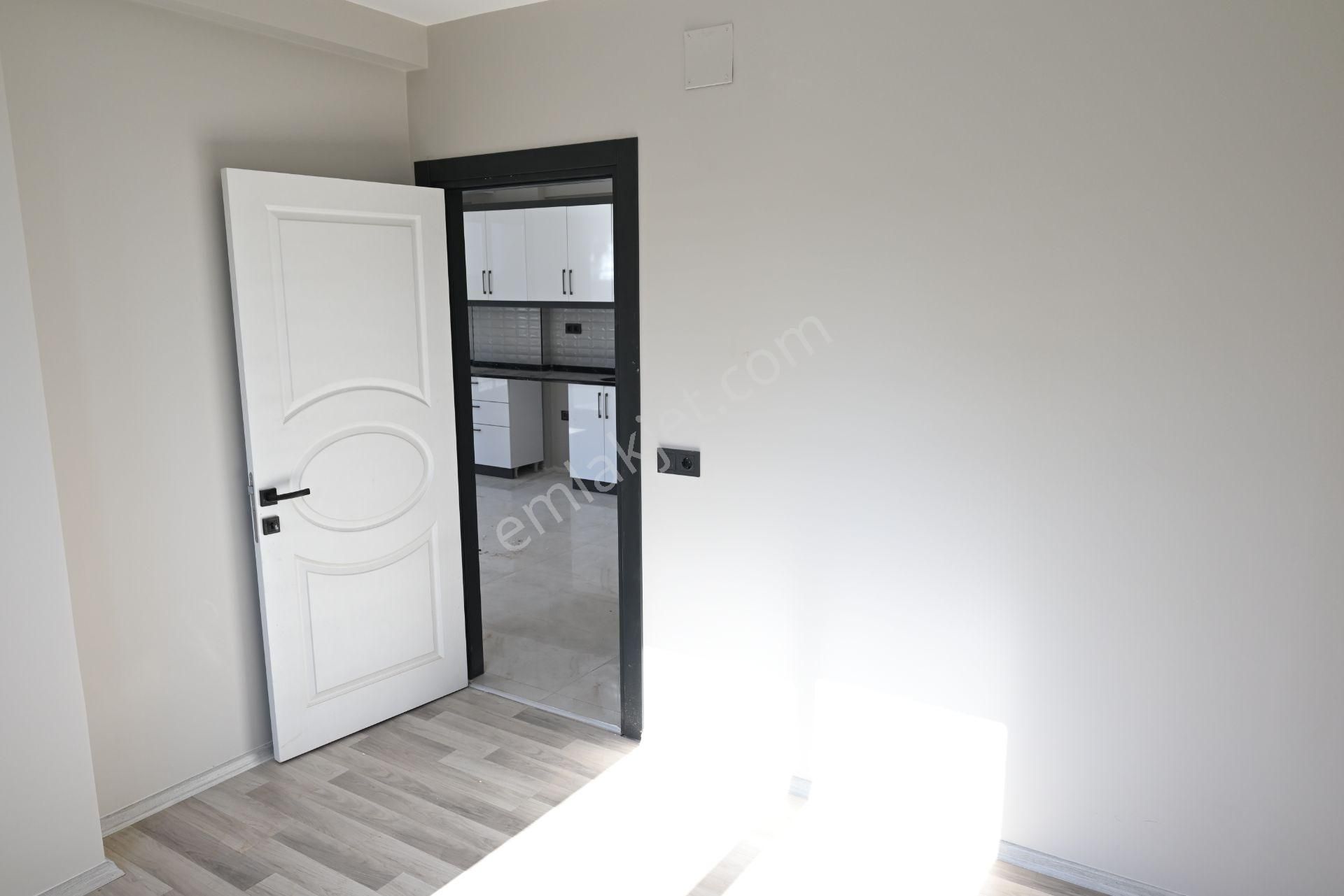 Mersin Üniversite Caddesine Çok Yakın Konumda 2+1 Sıfır Satılık - Görsel 25