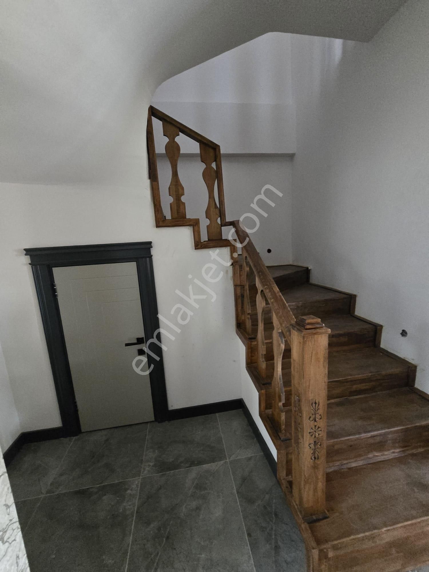 Mükkemmel Bir Fiyat İle Kuyulukta 5+1 Dublex Dairemiz Sizlerle - Görsel 16