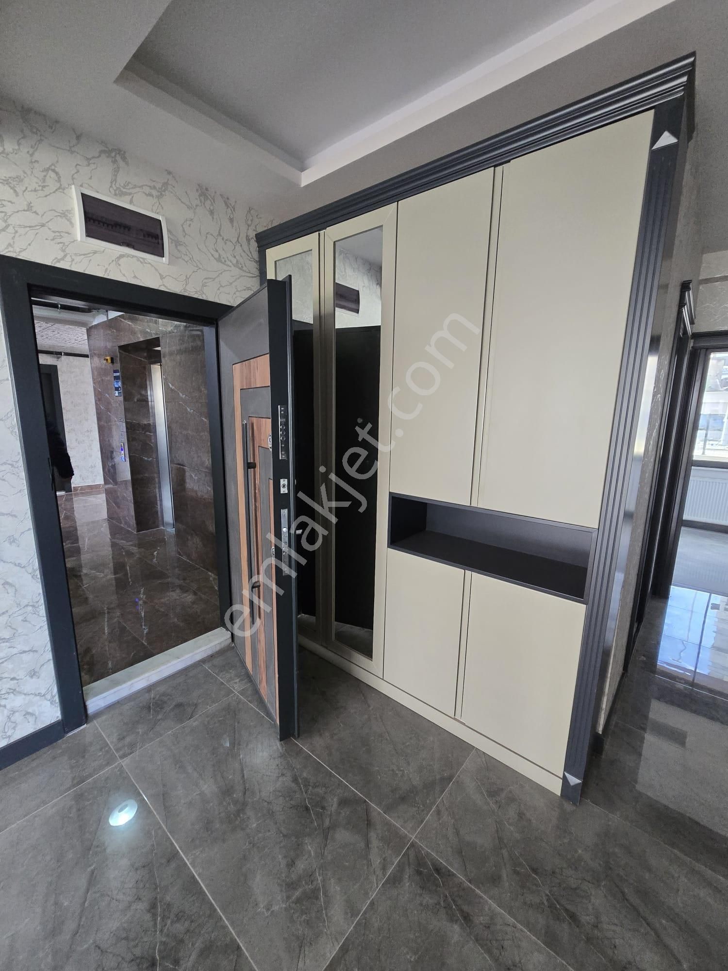 Mükkemmel Bir Fiyat İle Kuyulukta 5+1 Dublex Dairemiz Sizlerle - Görsel 2