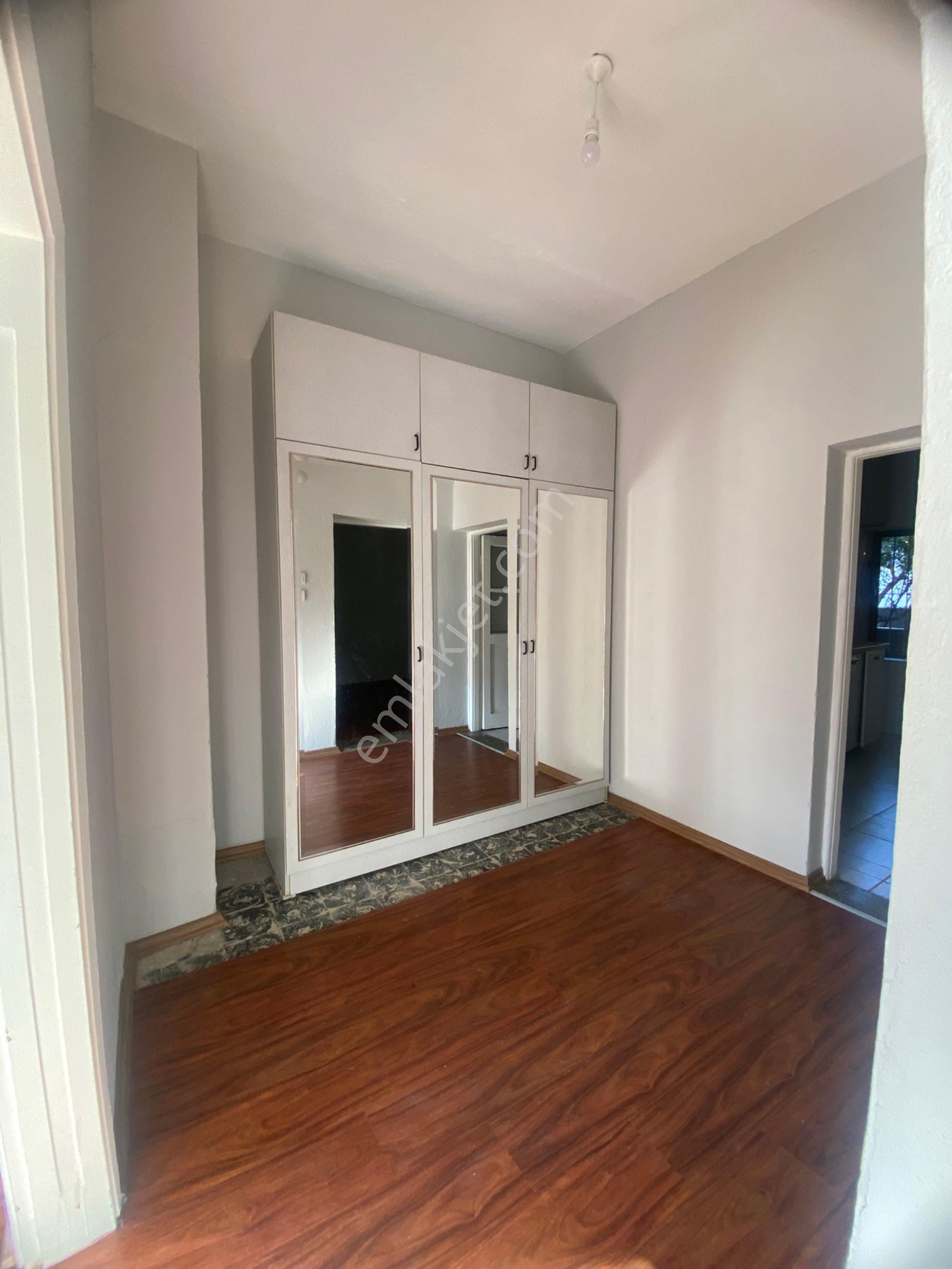Çiğli 'de Kiralık 3+1 Doğalgaz Kombili - Görsel 11