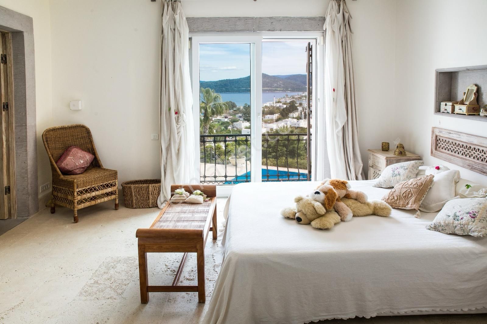 Türkbükünde Özel Havuzlu, Deniz Manzaralı Lüks Villa! - Görsel 13