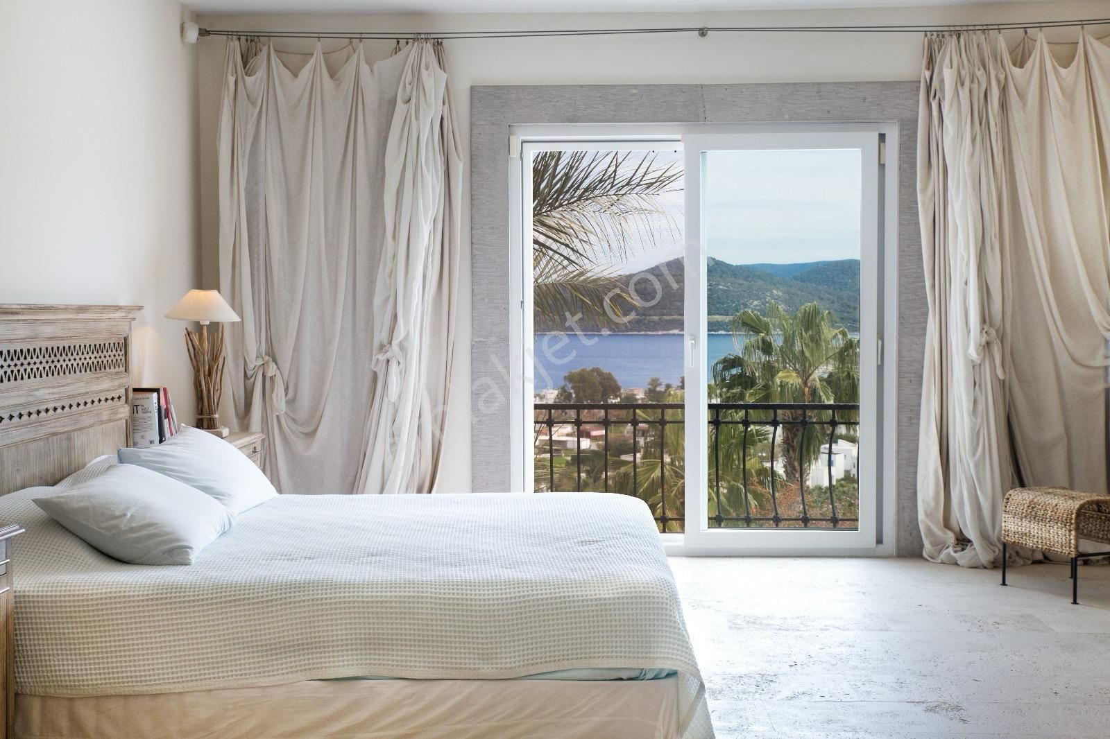 Türkbükünde Özel Havuzlu, Deniz Manzaralı Lüks Villa! - Görsel 19