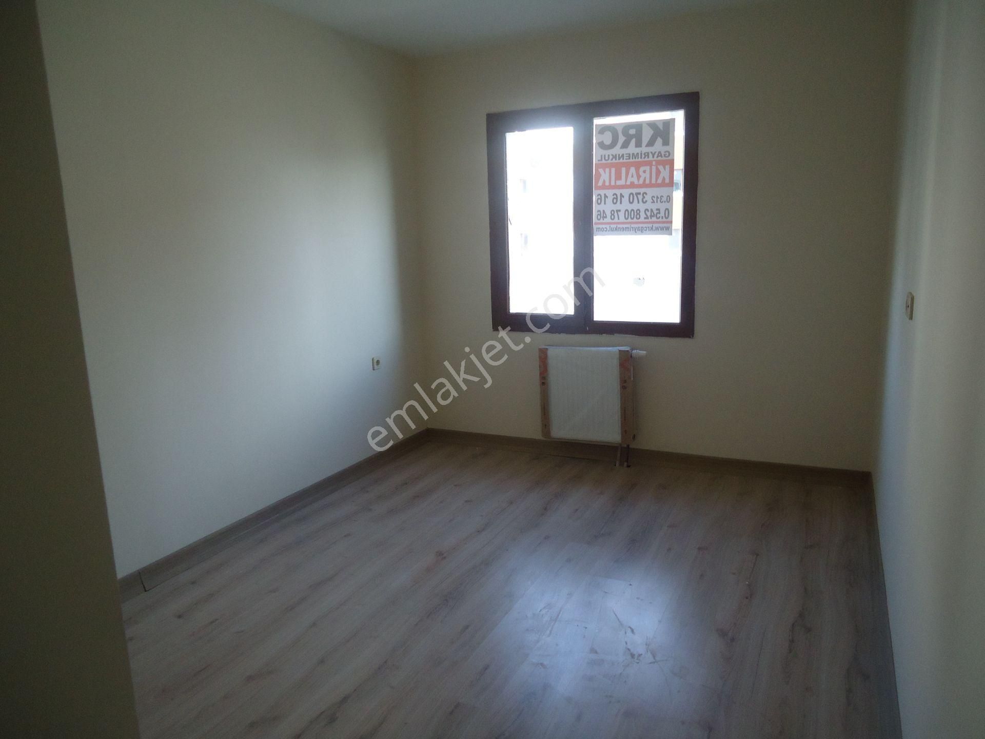 Krc'den Kısa Bloklarda Kiralık Giriş Kat 3+1 Daire - Görsel 12