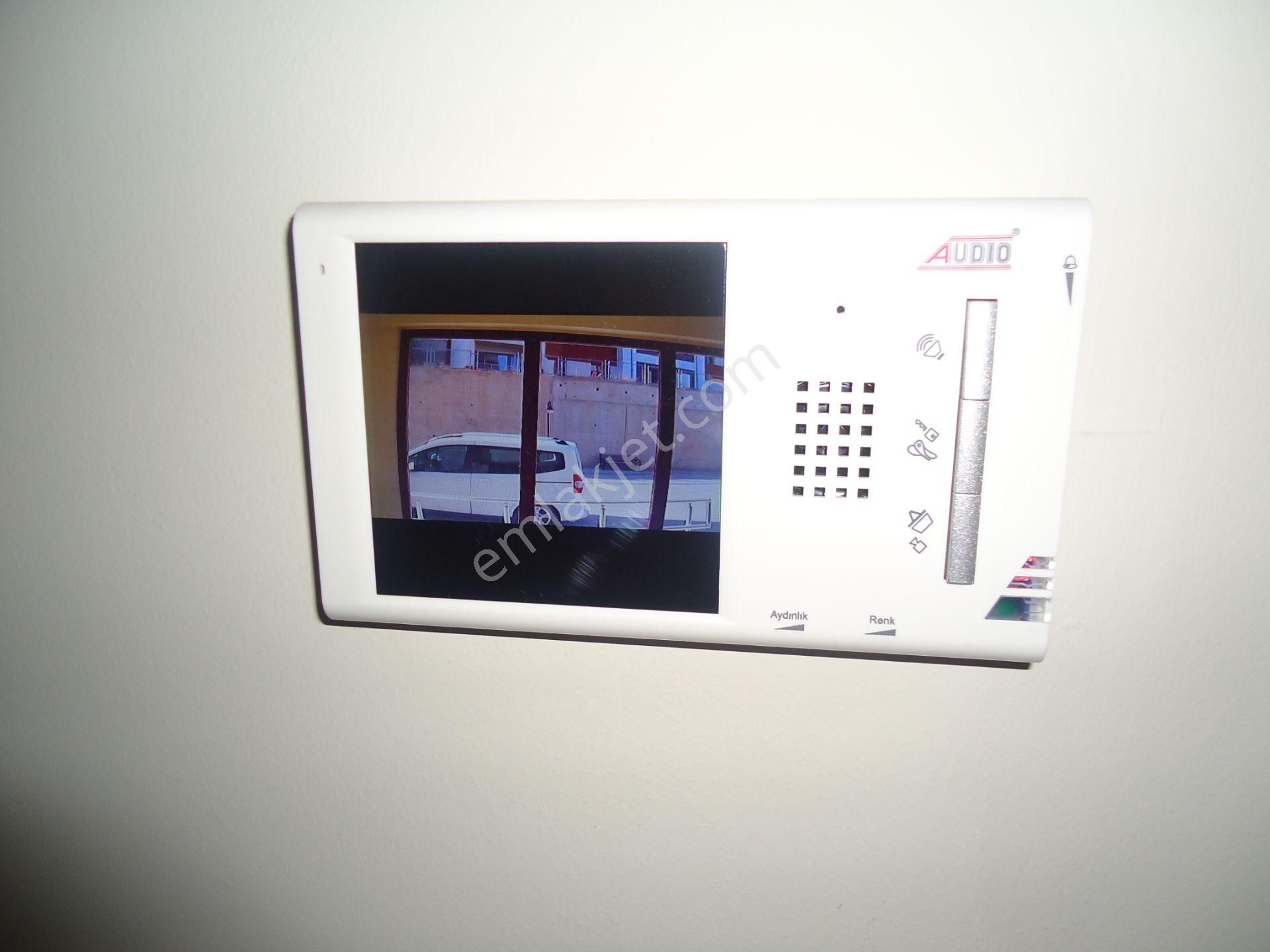 Krc'den Kısa Bloklarda Kiralık Giriş Kat 3+1 Daire - Görsel 17