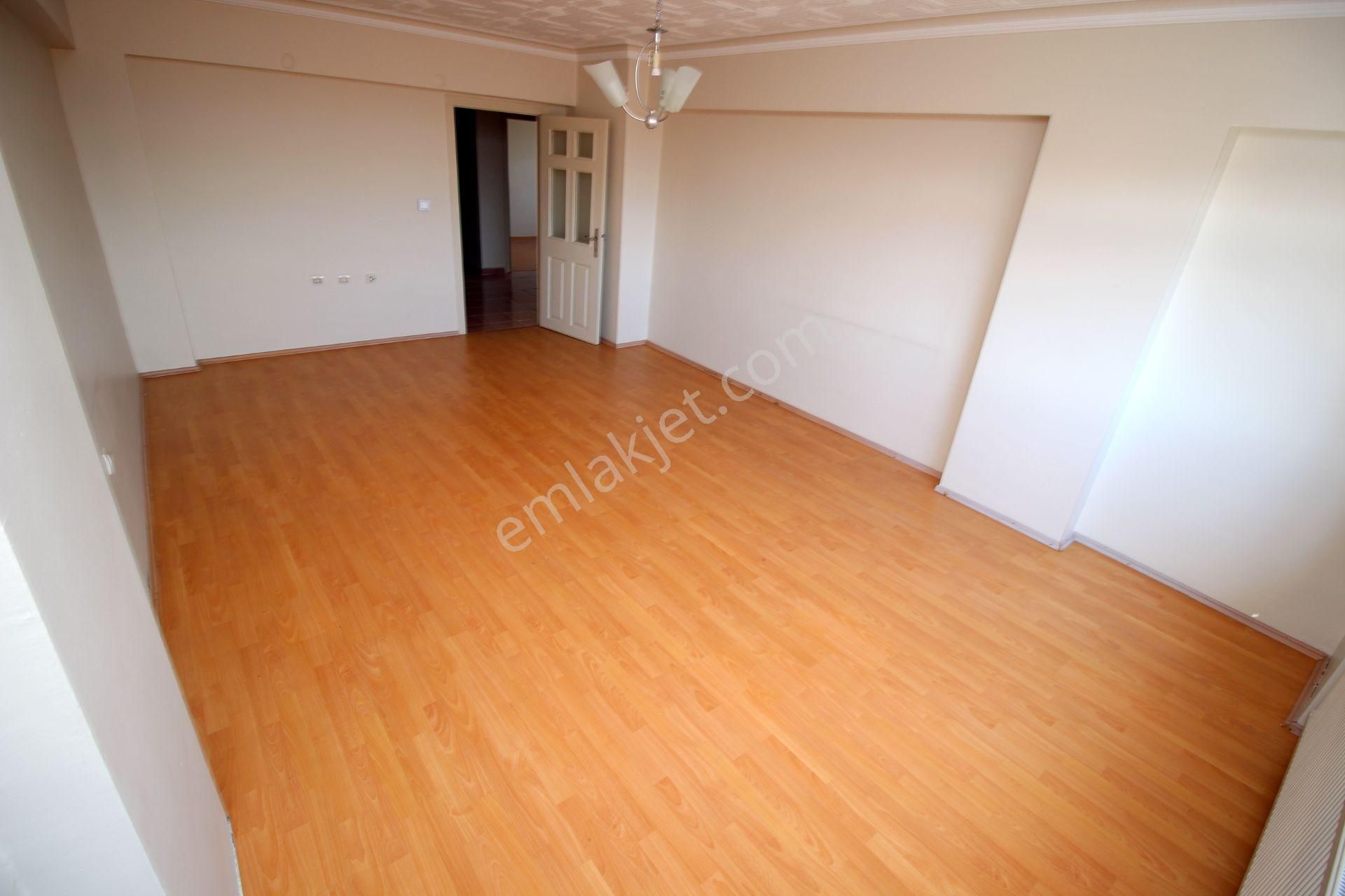 Emre Emlak'tan Elvan'da Katta Çift Balkonlu 3+1 Satılık Daire - Görsel 8