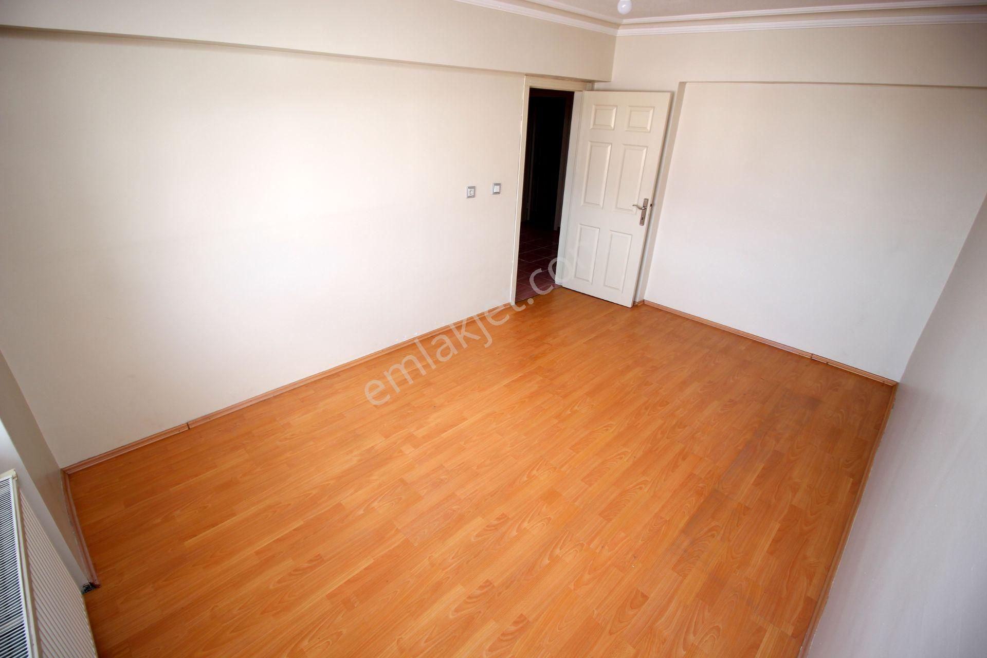 Emre Emlak'tan Elvan'da Katta Çift Balkonlu 3+1 Satılık Daire - Görsel 10