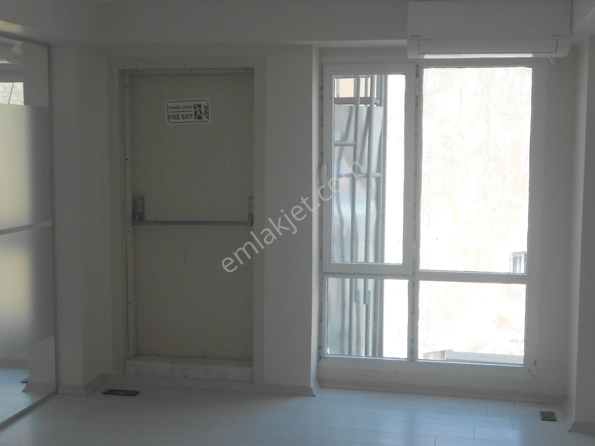 Konak’ın Kalbinde, Deniz Manzaralı 25 M² Kdv Avantajlı Hazır Ofis - Görsel 18