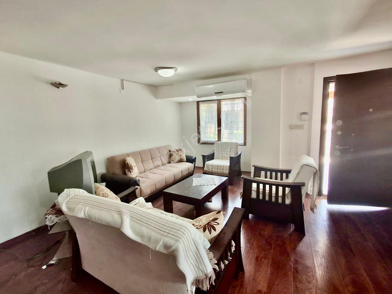 Sahil Siteleri 280m2 Kullanımlı 6+1 Müstakil Villa - Görsel 12