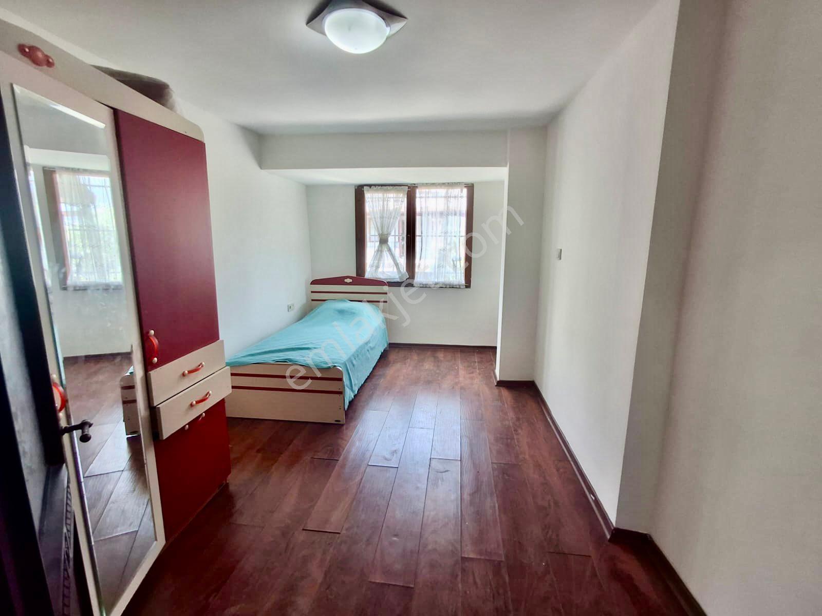 Sahil Siteleri 280m2 Kullanımlı 6+1 Müstakil Villa - Görsel 17