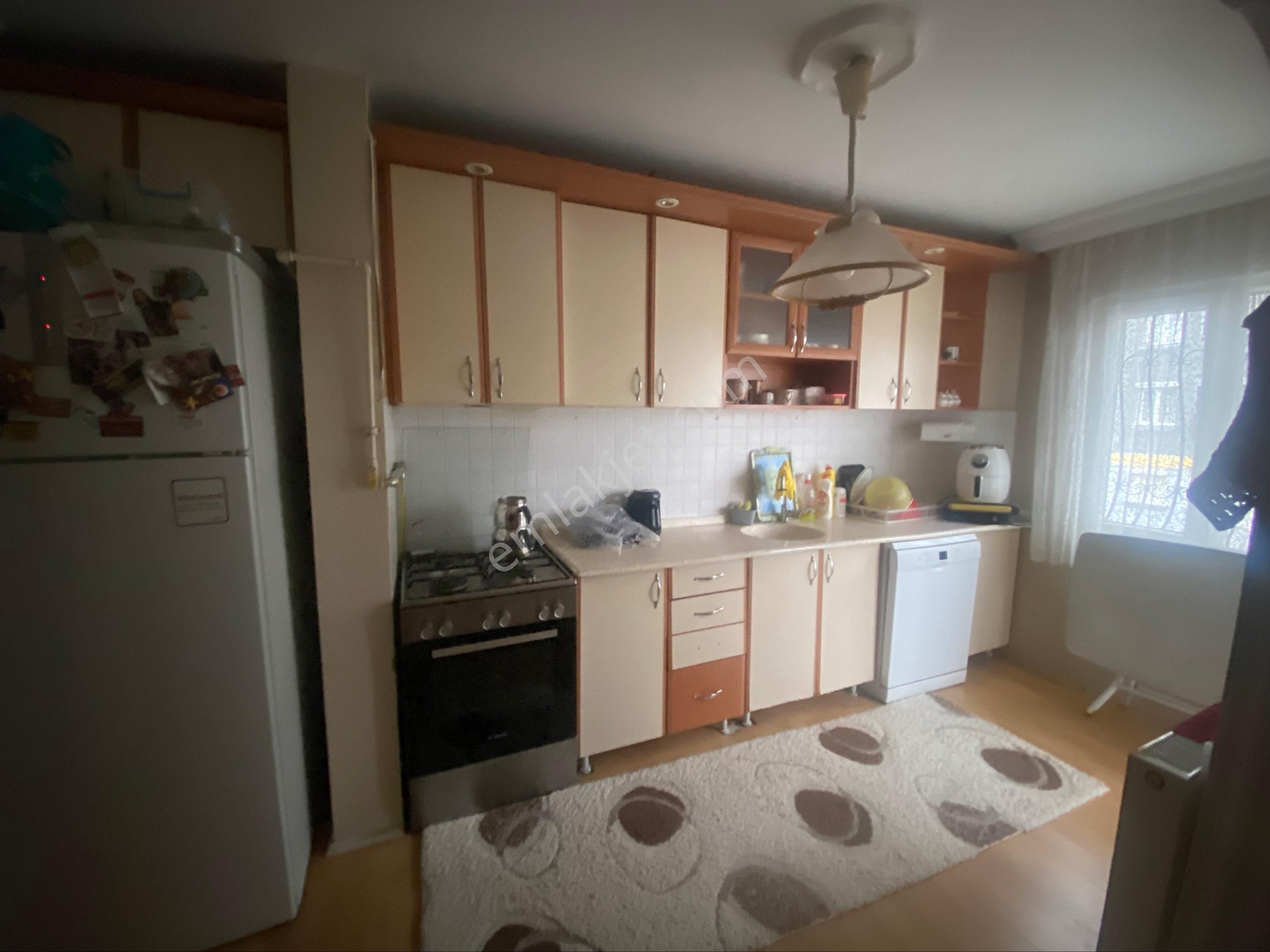 Ayrancılar Egekent Dört Dairesi 3 + 1 Doğalgazlı Ara Kat Satılık Daire