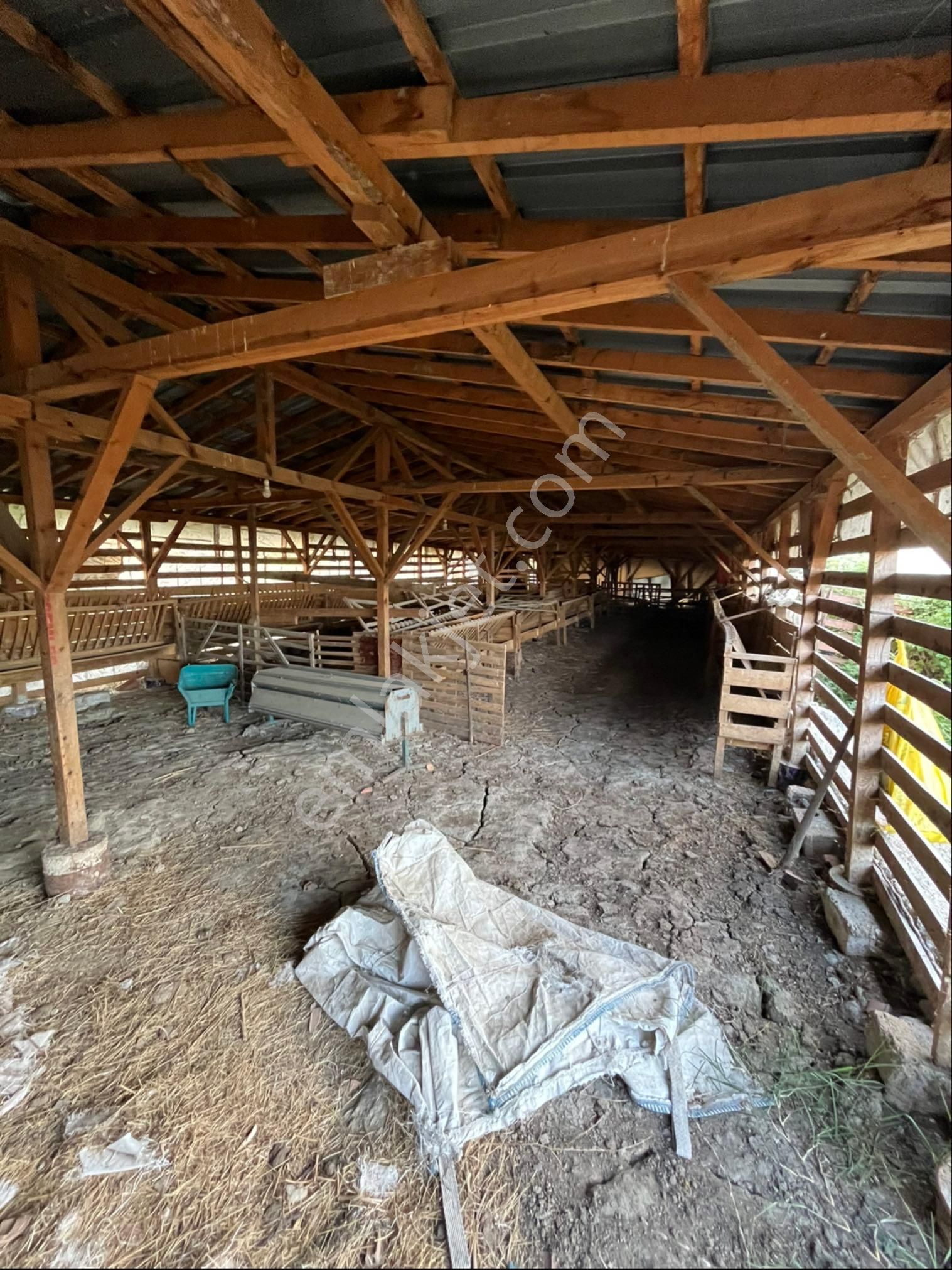 İnegöl Deydinler’de Asfalta Sıfır Müstakil Çiftlik – Besihane Ve Tarla - Görsel 17