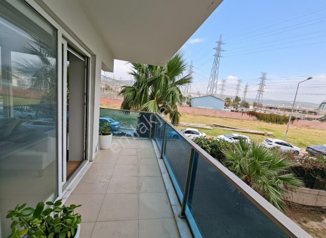 Kw Cobans'tan Modern, Şık Ve Full Eşyalı | Bornova Park'ta Kiralık Daire! (d12) - Görsel 23