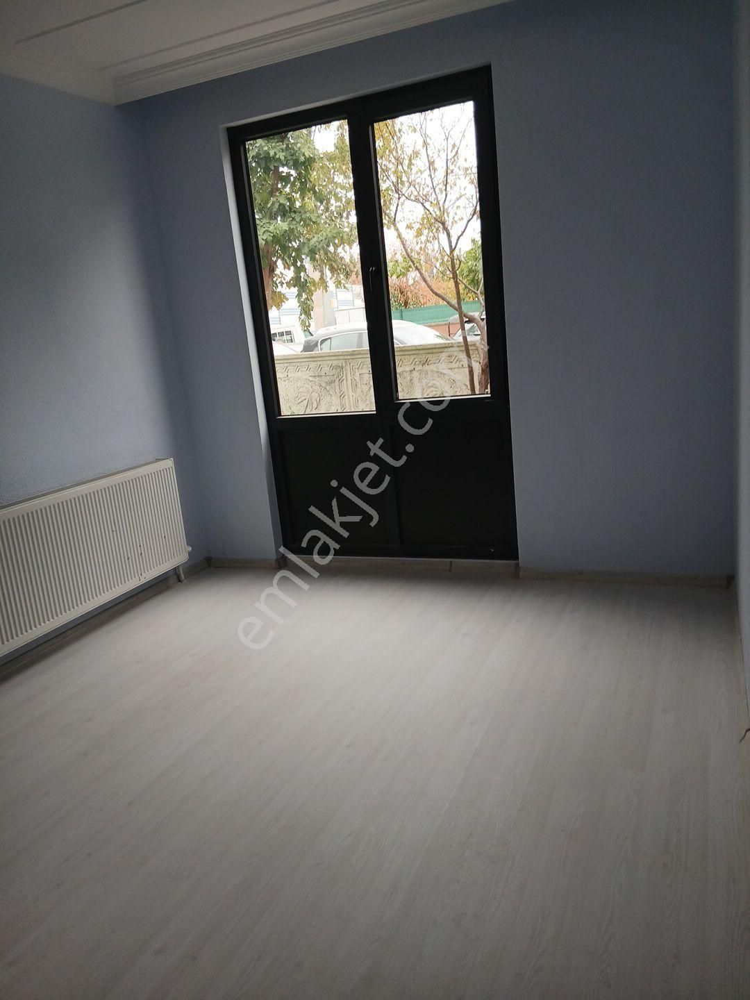 Arifiye Fatih Cad Pazar Yeri Girişinde Cami Karşısı 2 Katlı 125 M² Net 3 +1 Kiralık Daire - Görsel 7