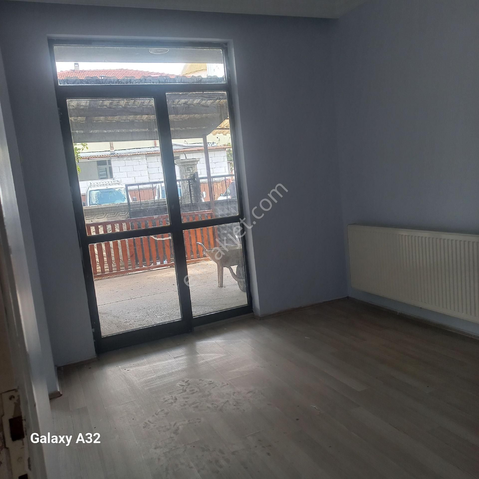 Arifiye Fatih Cad Pazar Yeri Girişinde Cami Karşısı 2 Katlı 125 M² Net 3 +1 Kiralık Daire - Görsel 26