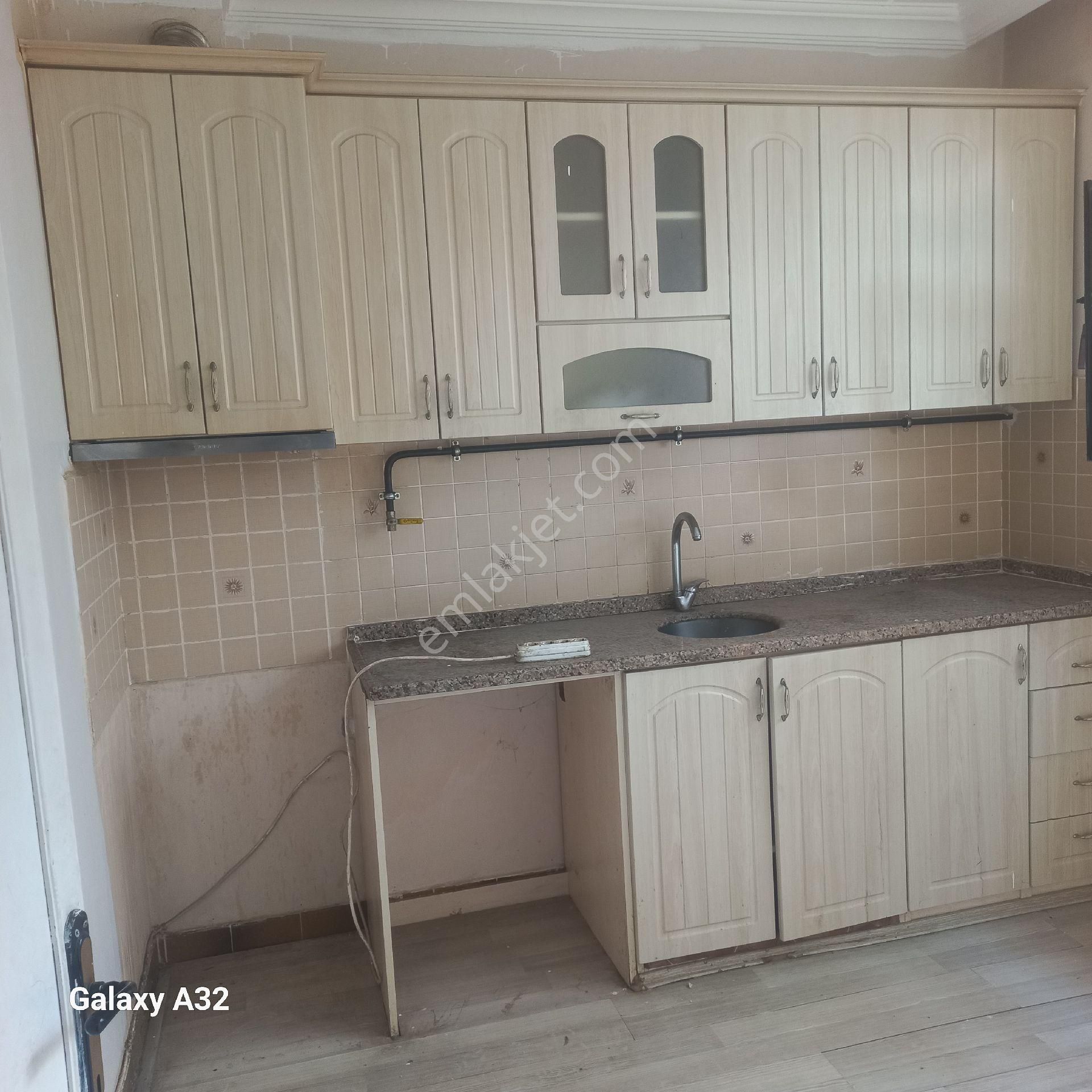 Arifiye Fatih Cad Pazar Yeri Girişinde Cami Karşısı 2 Katlı 125 M² Net 3 +1 Kiralık Daire - Görsel 28