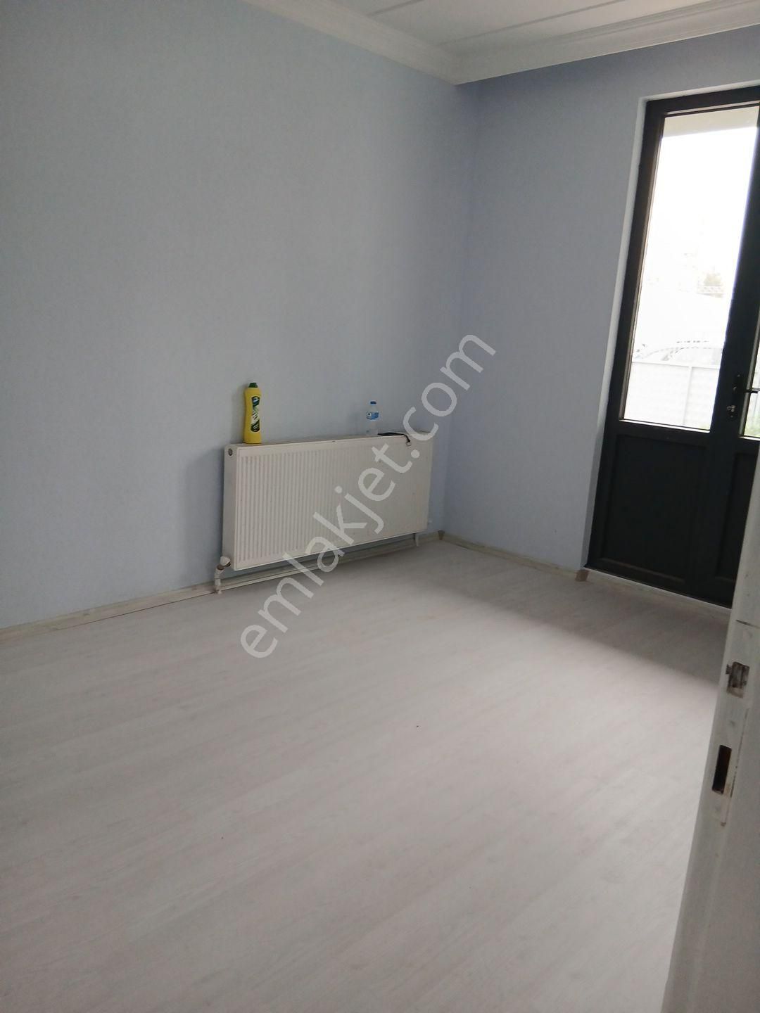 Arifiye Fatih Cad Pazar Yeri Girişinde Cami Karşısı 2 Katlı 125 M² Net 3 +1 Kiralık Daire - Görsel 10