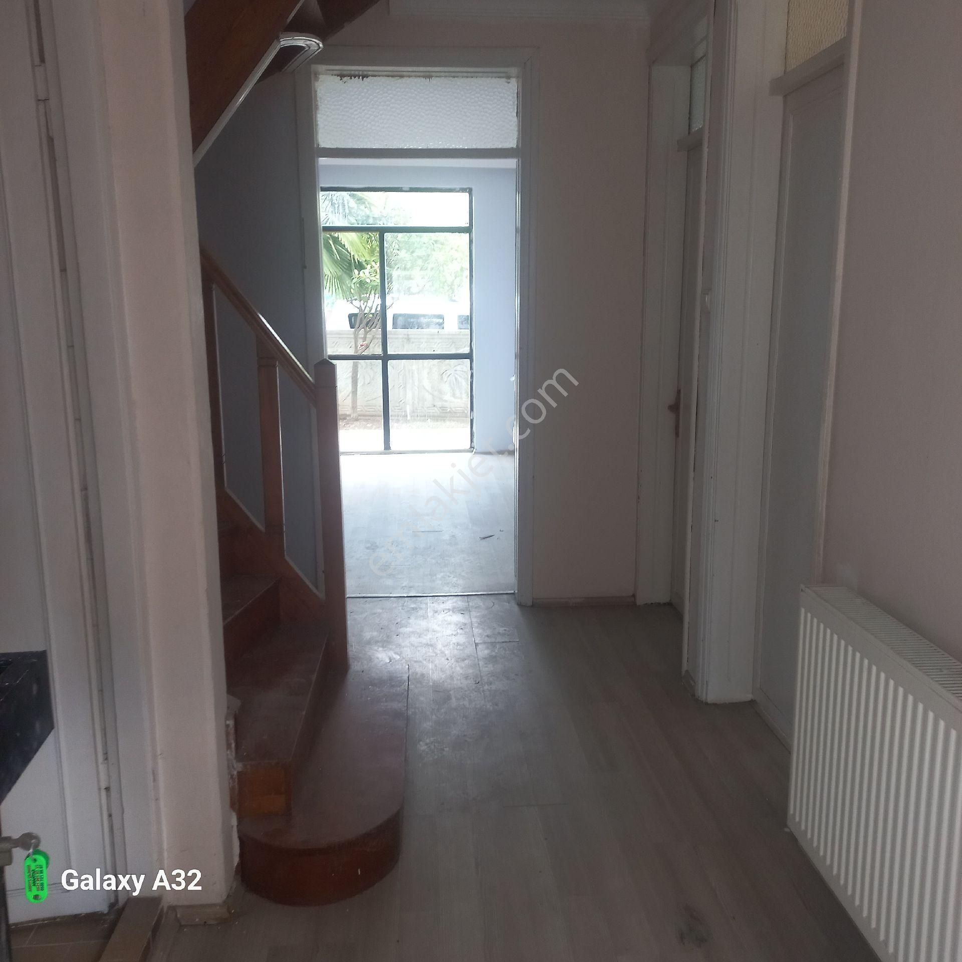 Arifiye Fatih Cad Pazar Yeri Girişinde Cami Karşısı 2 Katlı 125 M² Net 3 +1 Kiralık Daire - Görsel 24