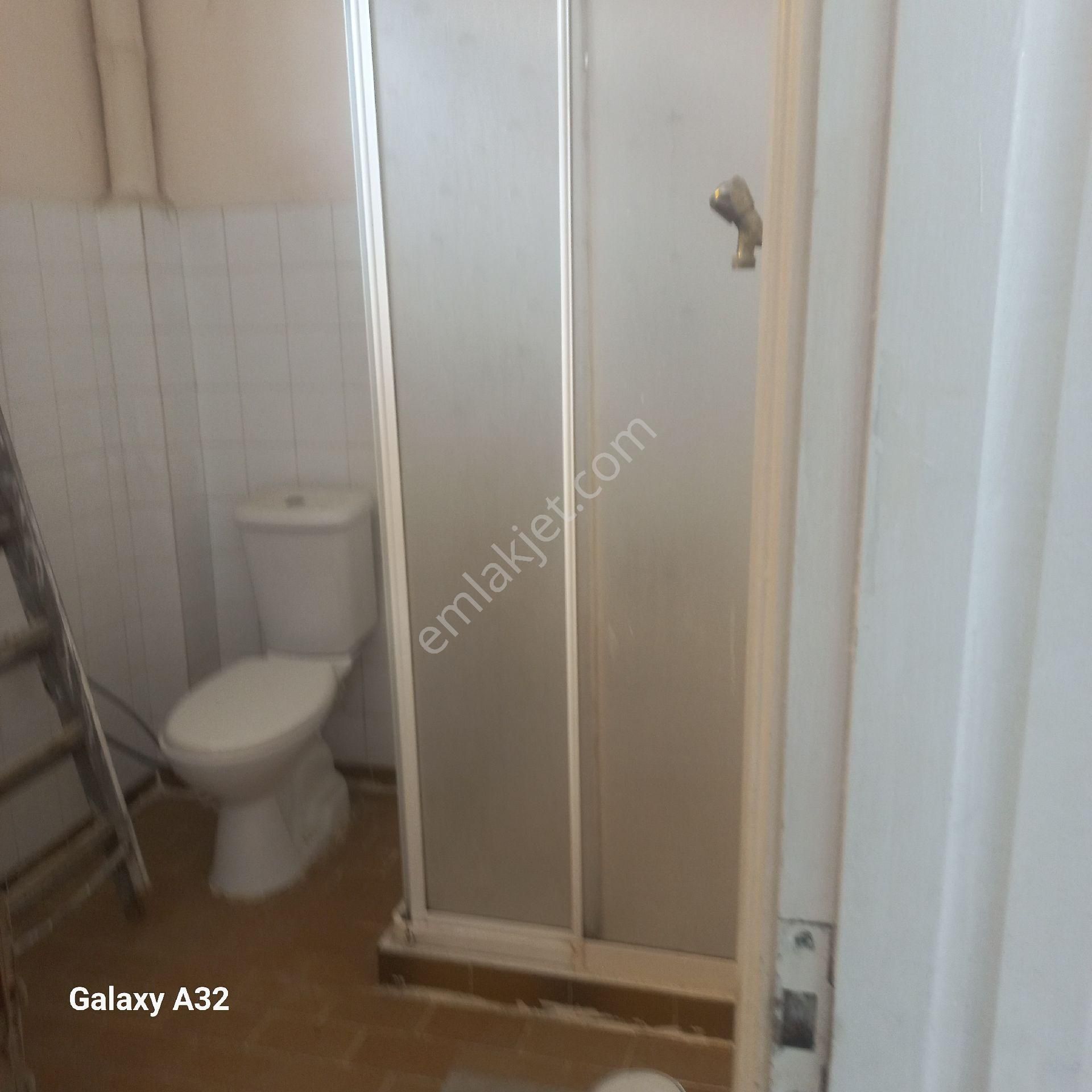 Arifiye Fatih Cad Pazar Yeri Girişinde Cami Karşısı 2 Katlı 125 M² Net 3 +1 Kiralık Daire - Görsel 35