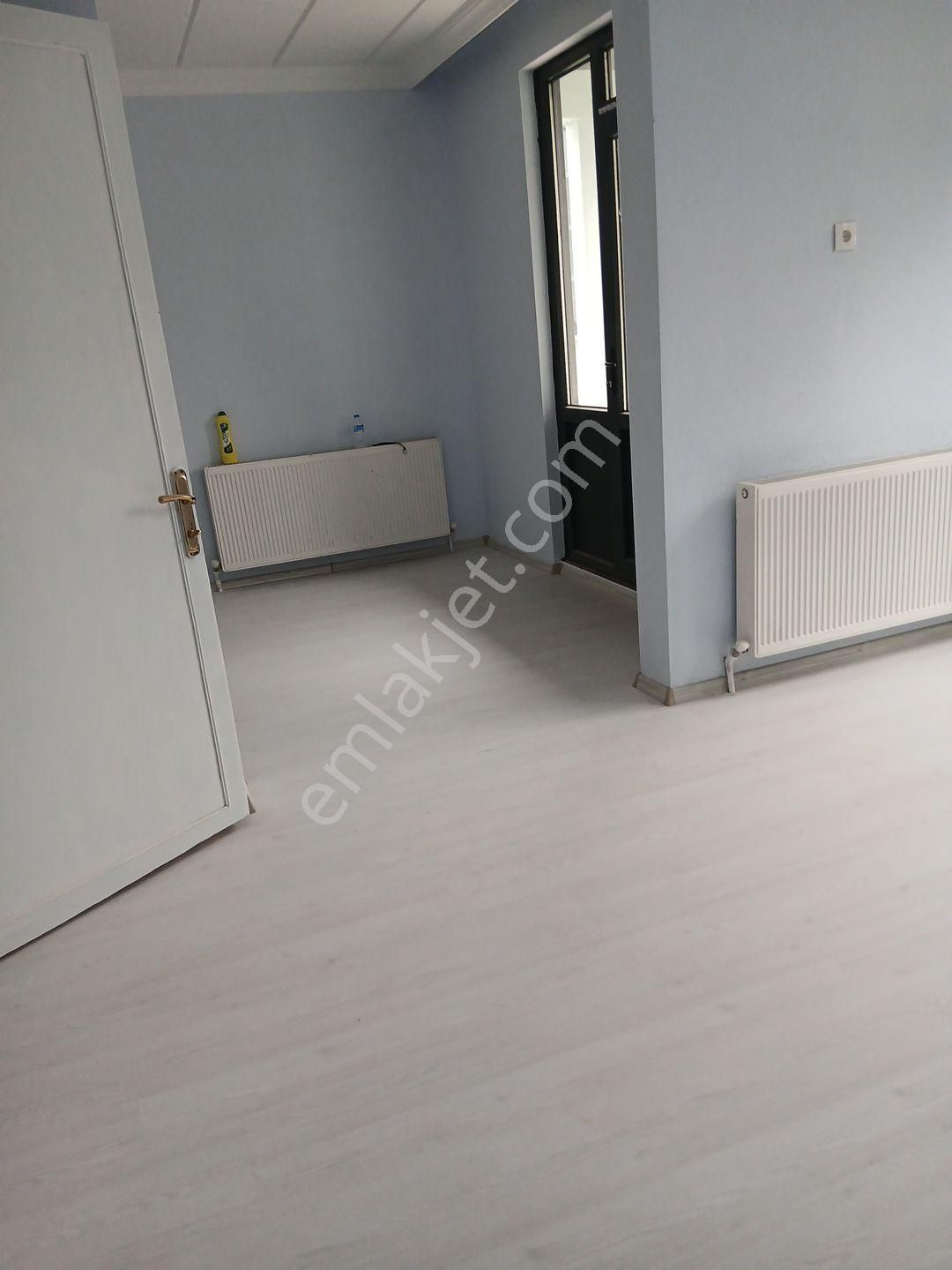 Arifiye Fatih Cad Pazar Yeri Girişinde Cami Karşısı 2 Katlı 125 M² Net 3 +1 Kiralık Daire - Görsel 12