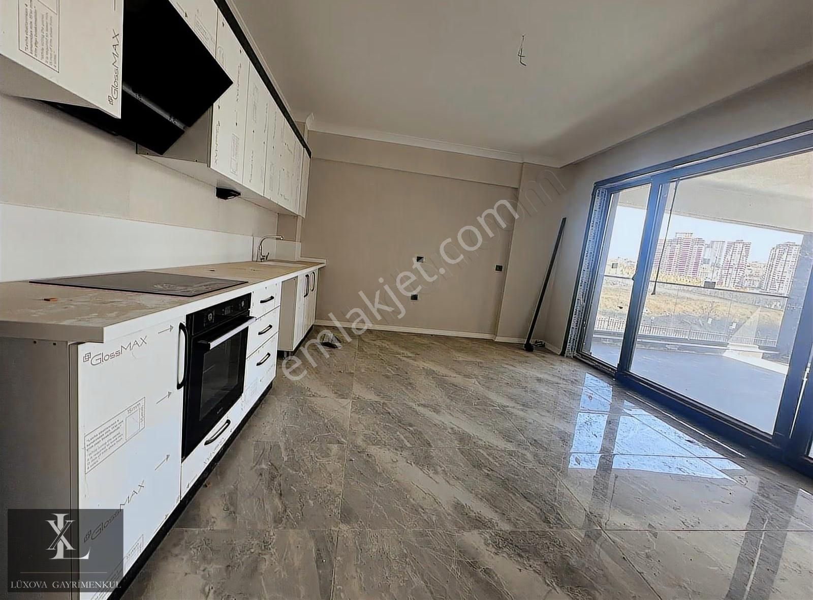 Ovacık Bulvar Yakını Giyinme Odalı & Ebeveyn Banyolu 4+1 Satılık - Görsel 2