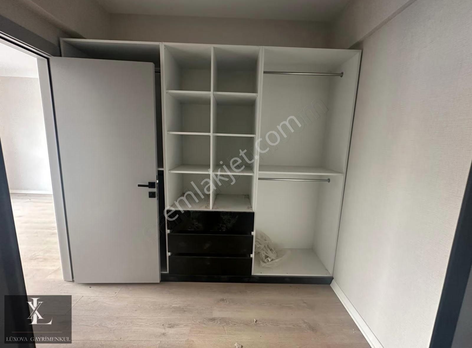 Ovacık Bulvar Yakını Giyinme Odalı & Ebeveyn Banyolu 4+1 Satılık - Görsel 15