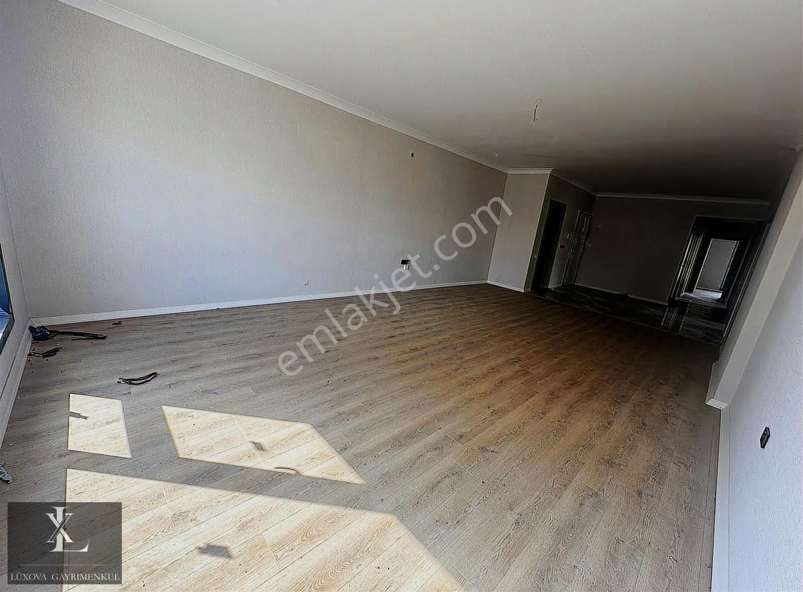 Ovacık Bulvar Yakını Giyinme Odalı & Ebeveyn Banyolu 4+1 Satılık - Görsel 4