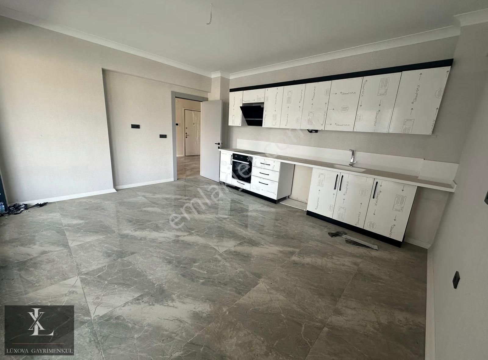 Ovacık Bulvar Yakını Giyinme Odalı & Ebeveyn Banyolu 4+1 Satılık