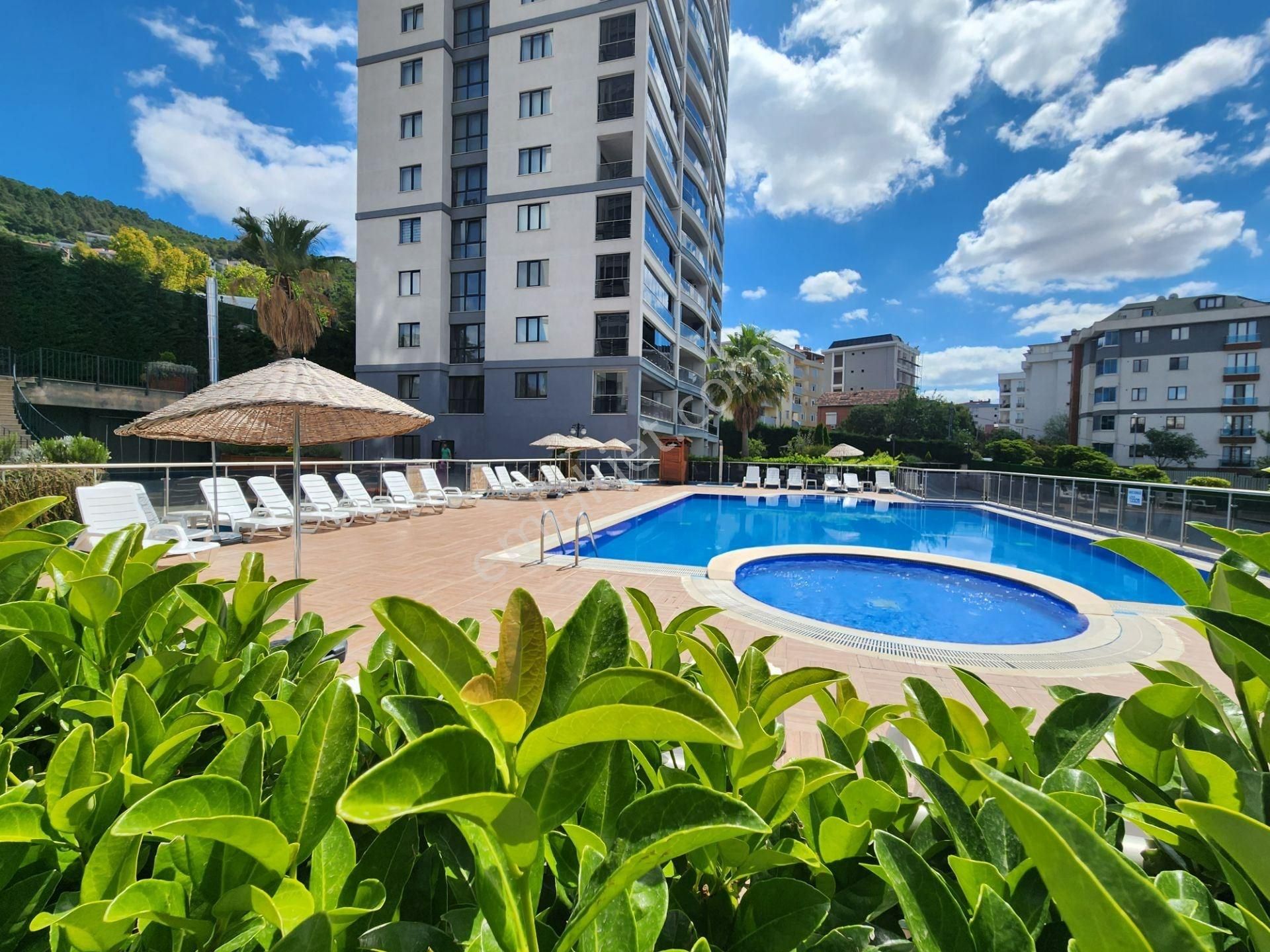 Kartal Yakacık Demirli Twinstar 30 M2 Balkonundan Kısmi Deniz Manzaralı Eşyalı Kiralık 2+1 Daire - Görsel 24