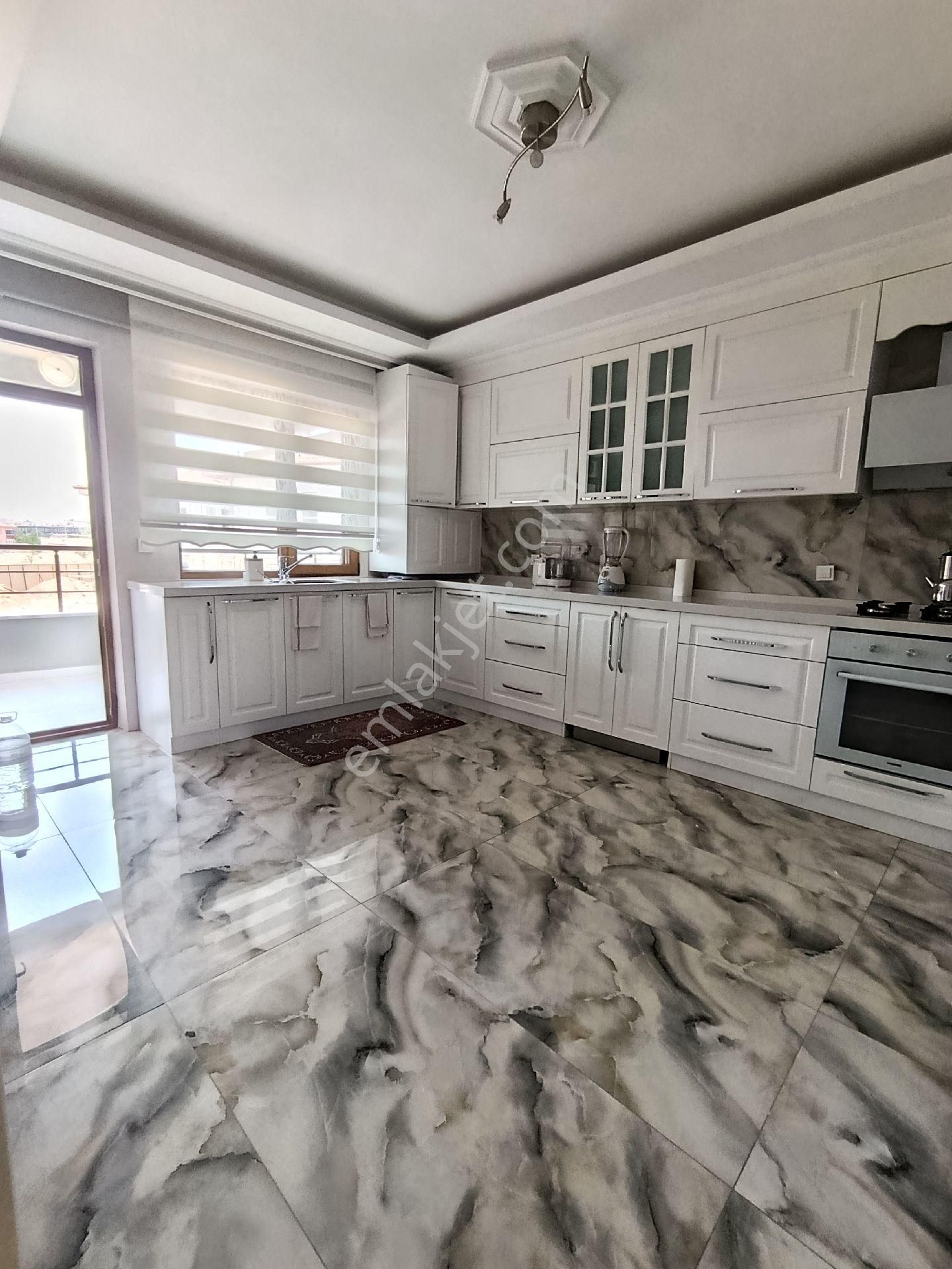 Buhara Mah.yeni Stadyuma Yürüme Mesafesinde 815 M² Arsa İçerisinde Komple Satılık Müstakil Bina - Görsel 22