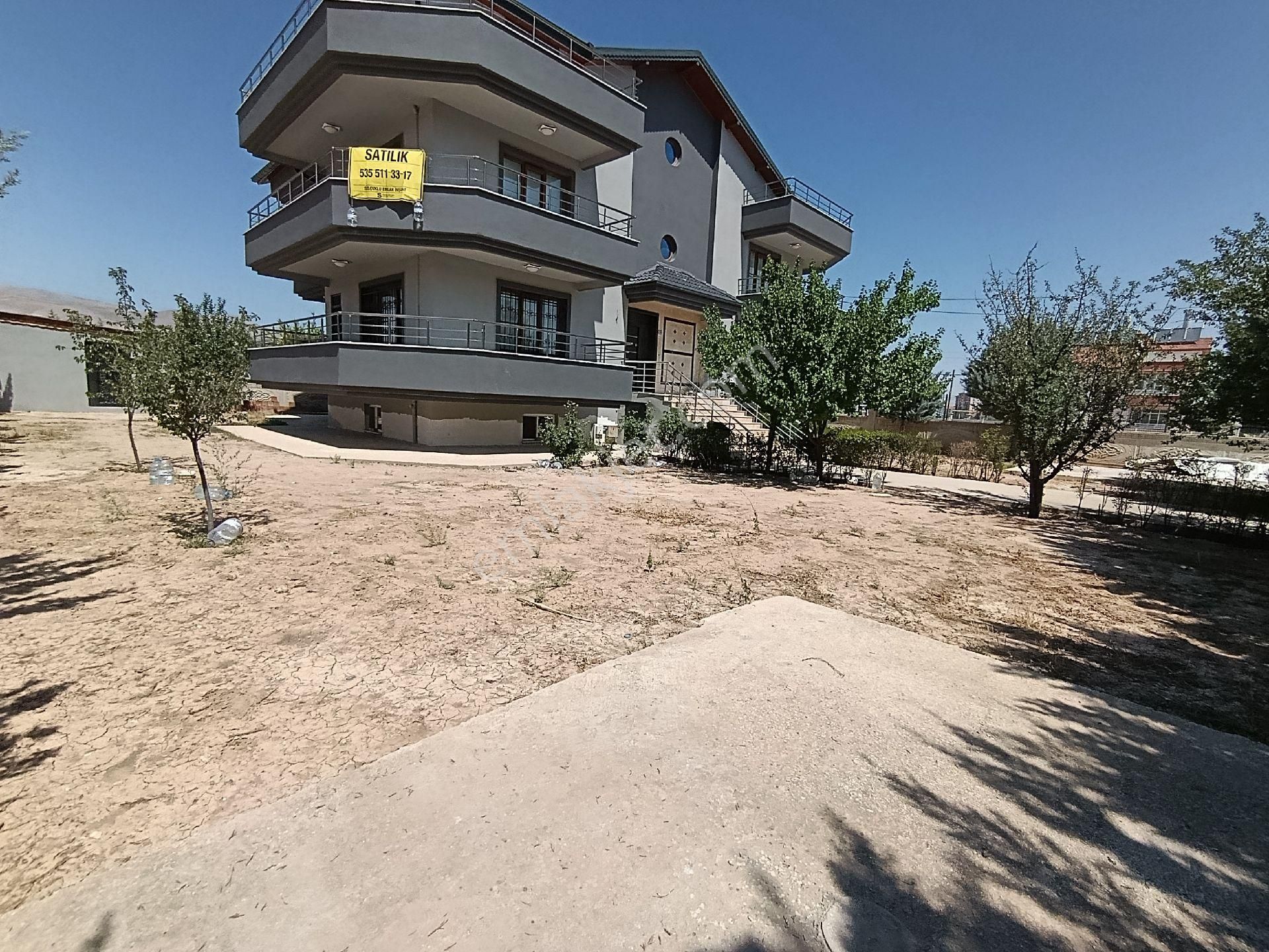 Buhara Mah.yeni Stadyuma Yürüme Mesafesinde 815 M² Arsa İçerisinde Komple Satılık Müstakil Bina - Görsel 3