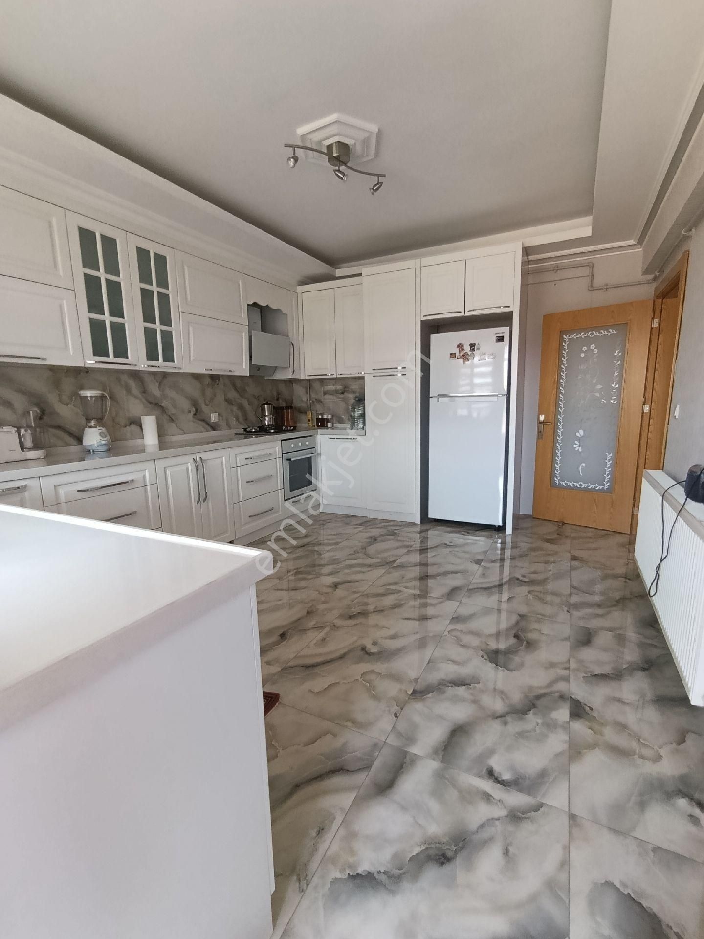 Buhara Mah.yeni Stadyuma Yürüme Mesafesinde 815 M² Arsa İçerisinde Komple Satılık Müstakil Bina - Görsel 10