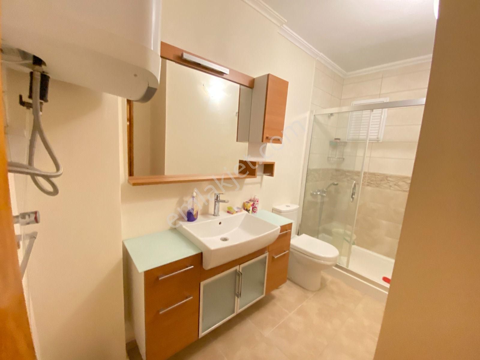 Seferihisar Ürkmez Bölgesinde Denize 50mt Mesafe'de Villa - Görsel 26