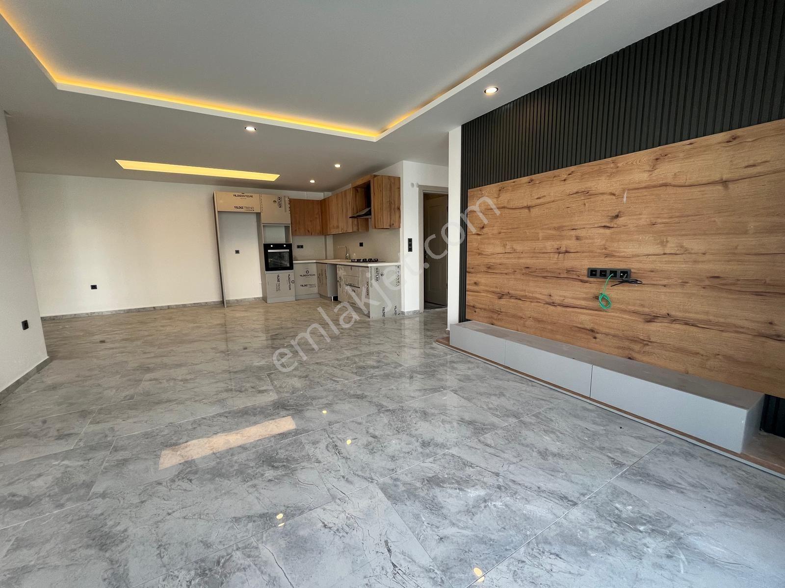 Kuşadası Sahil Sitelerinde Yolun Altında 3+1 130m2 Dubleks Yerden Isıtmalı Müşterek Havuzlu Lux - Görsel 3