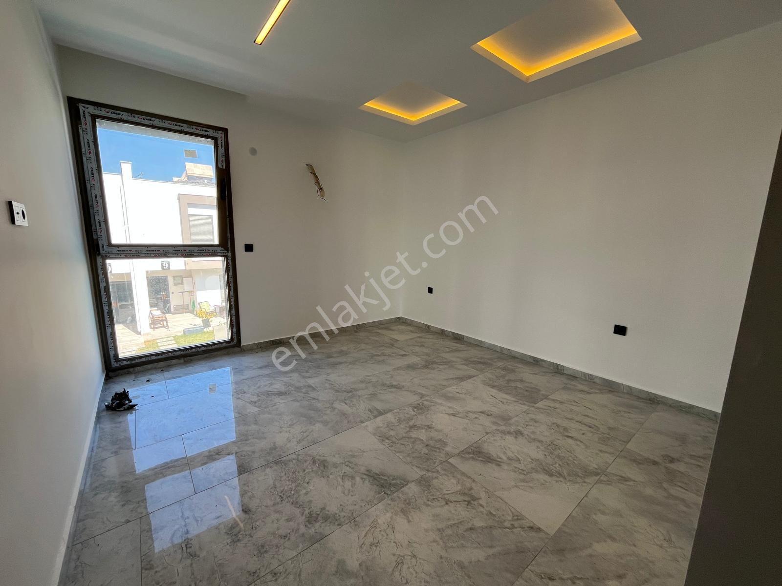 Kuşadası Sahil Sitelerinde Yolun Altında 3+1 130m2 Dubleks Yerden Isıtmalı Müşterek Havuzlu Lux - Görsel 31
