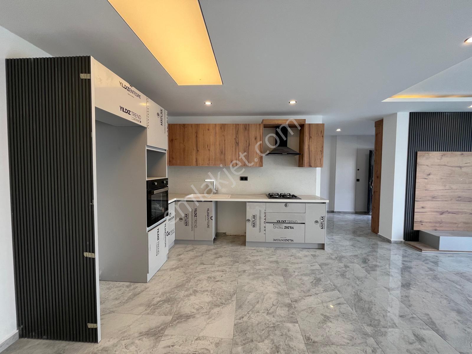 Kuşadası Sahil Sitelerinde Yolun Altında 3+1 130m2 Dubleks Yerden Isıtmalı Müşterek Havuzlu Lux - Görsel 23