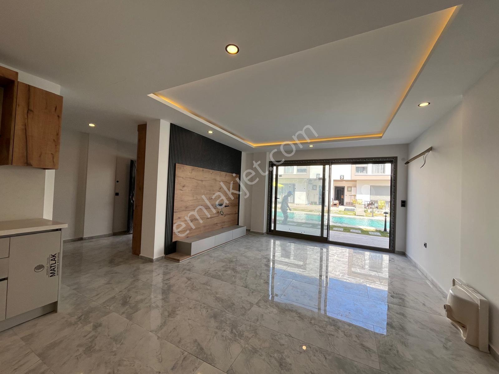 Kuşadası Sahil Sitelerinde Yolun Altında 3+1 130m2 Dubleks Yerden Isıtmalı Müşterek Havuzlu Lux - Görsel 20