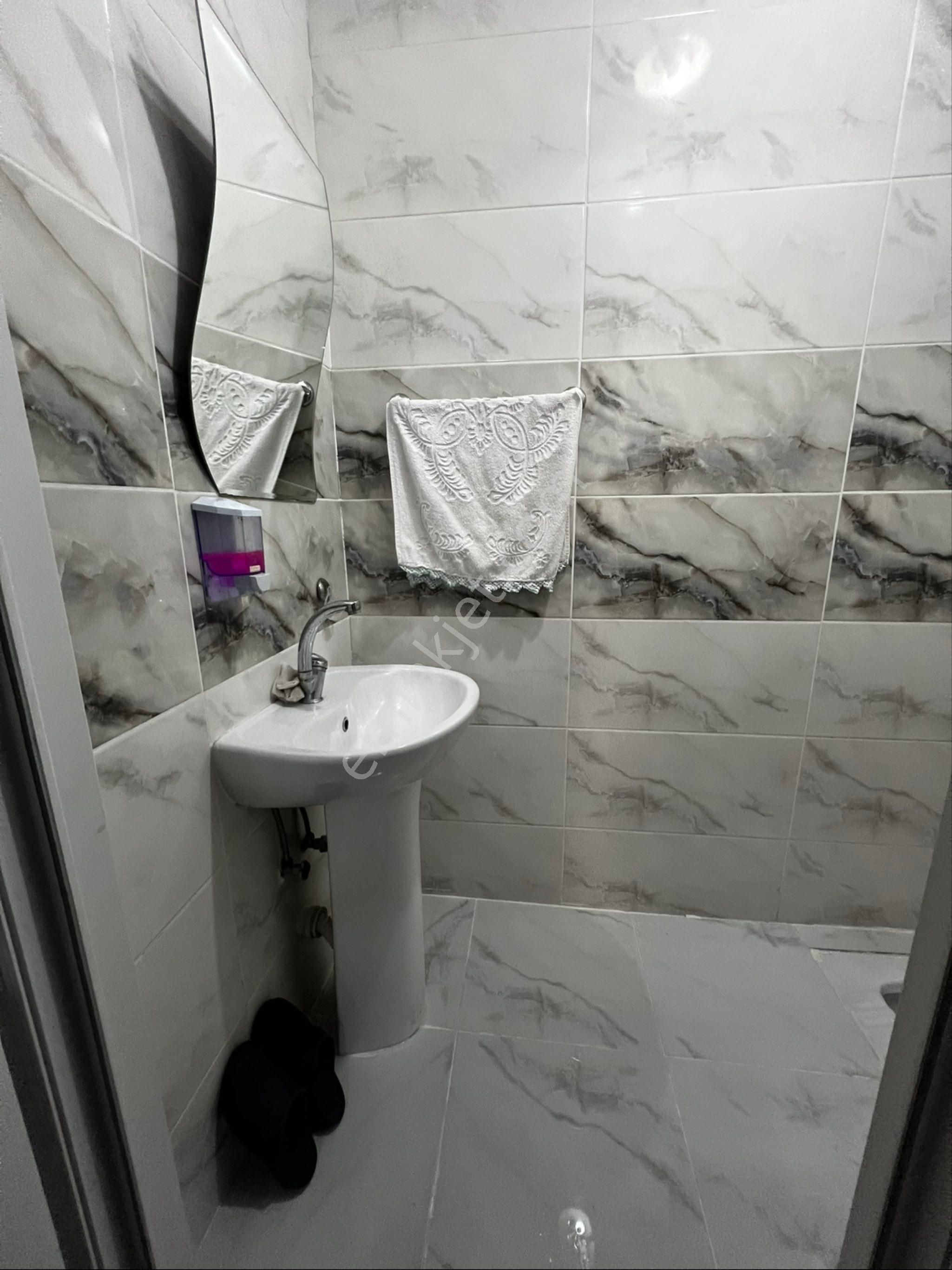 Aydınlar Mh.de 2 Katlı Satılık Müstakil Ev - Görsel 22