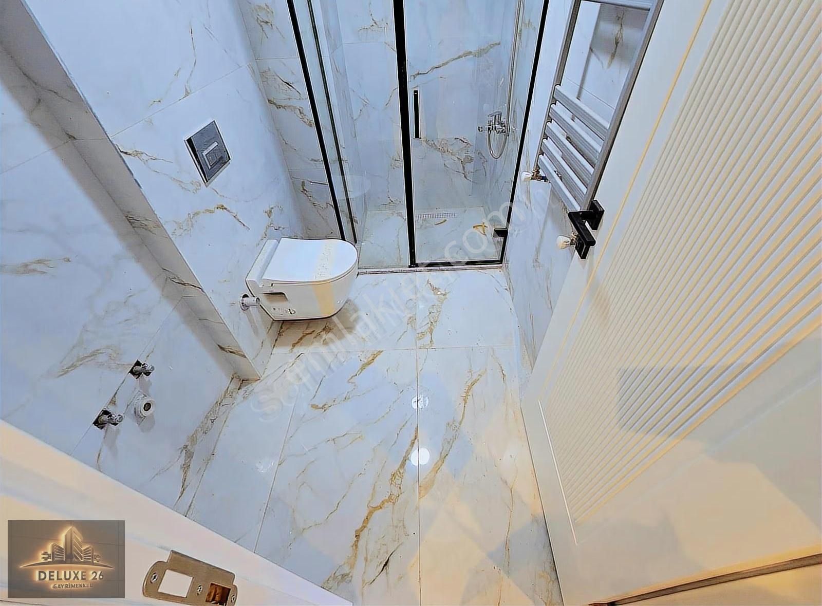 Sıfır Binada Deniz Manzaralı Otoparklı Teraslı 3+2 Dublex Daire - Görsel 33