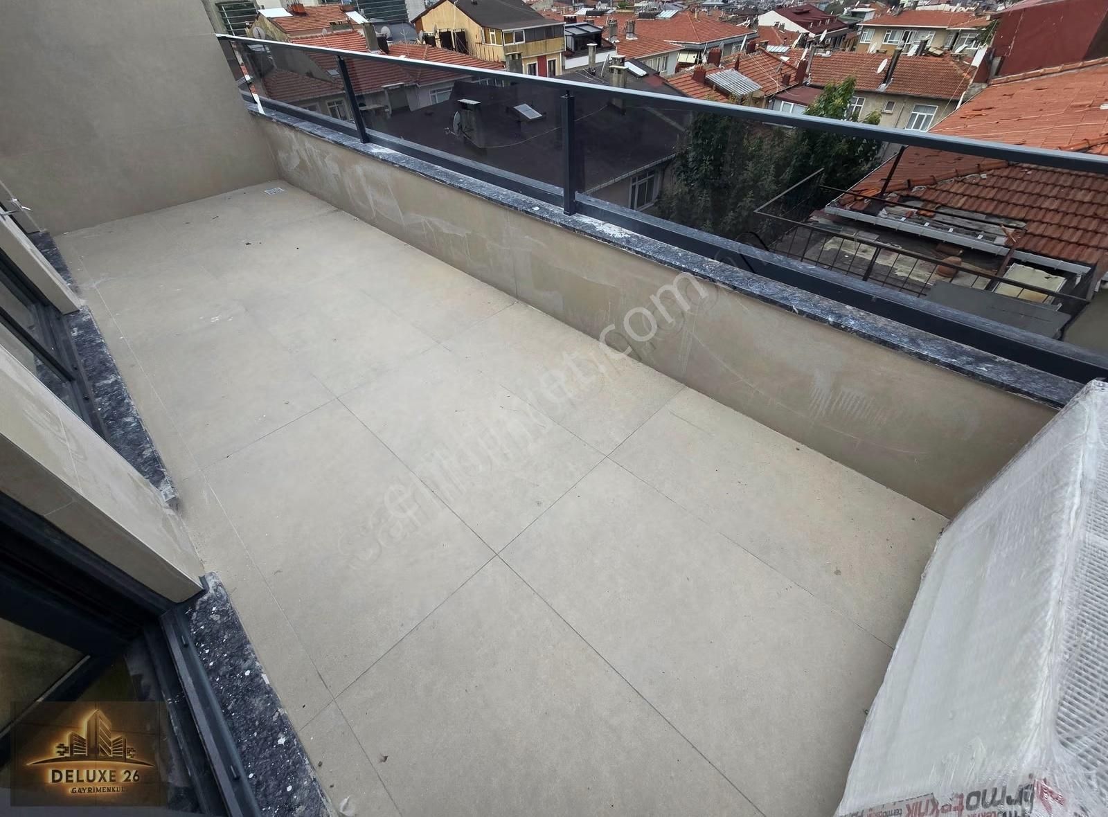 Sıfır Binada Deniz Manzaralı Otoparklı Teraslı 3+2 Dublex Daire - Görsel 26