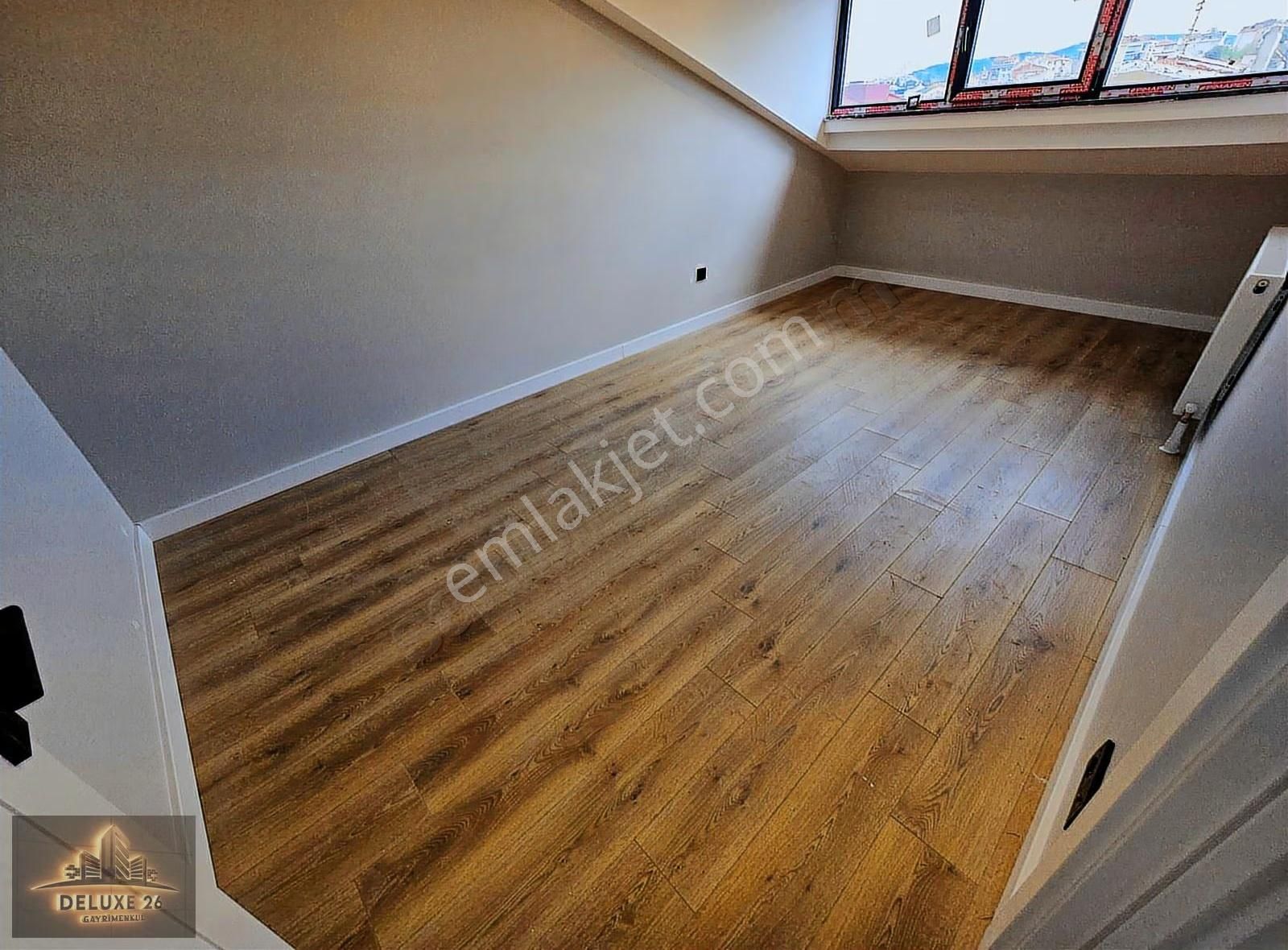 Sıfır Binada Deniz Manzaralı Otoparklı Teraslı 3+2 Dublex Daire - Görsel 24