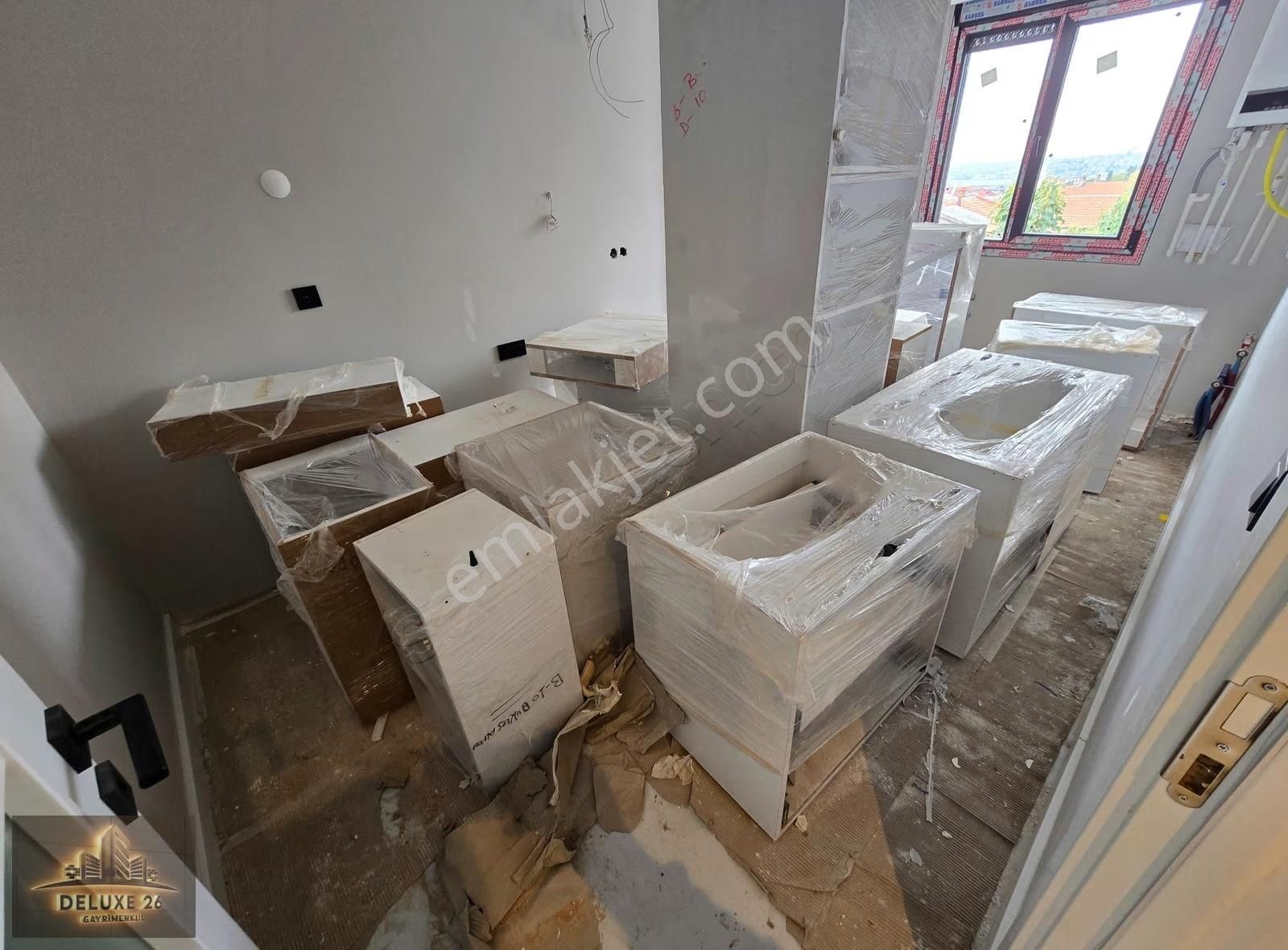 Sıfır Binada Deniz Manzaralı Otoparklı Teraslı 3+2 Dublex Daire - Görsel 17