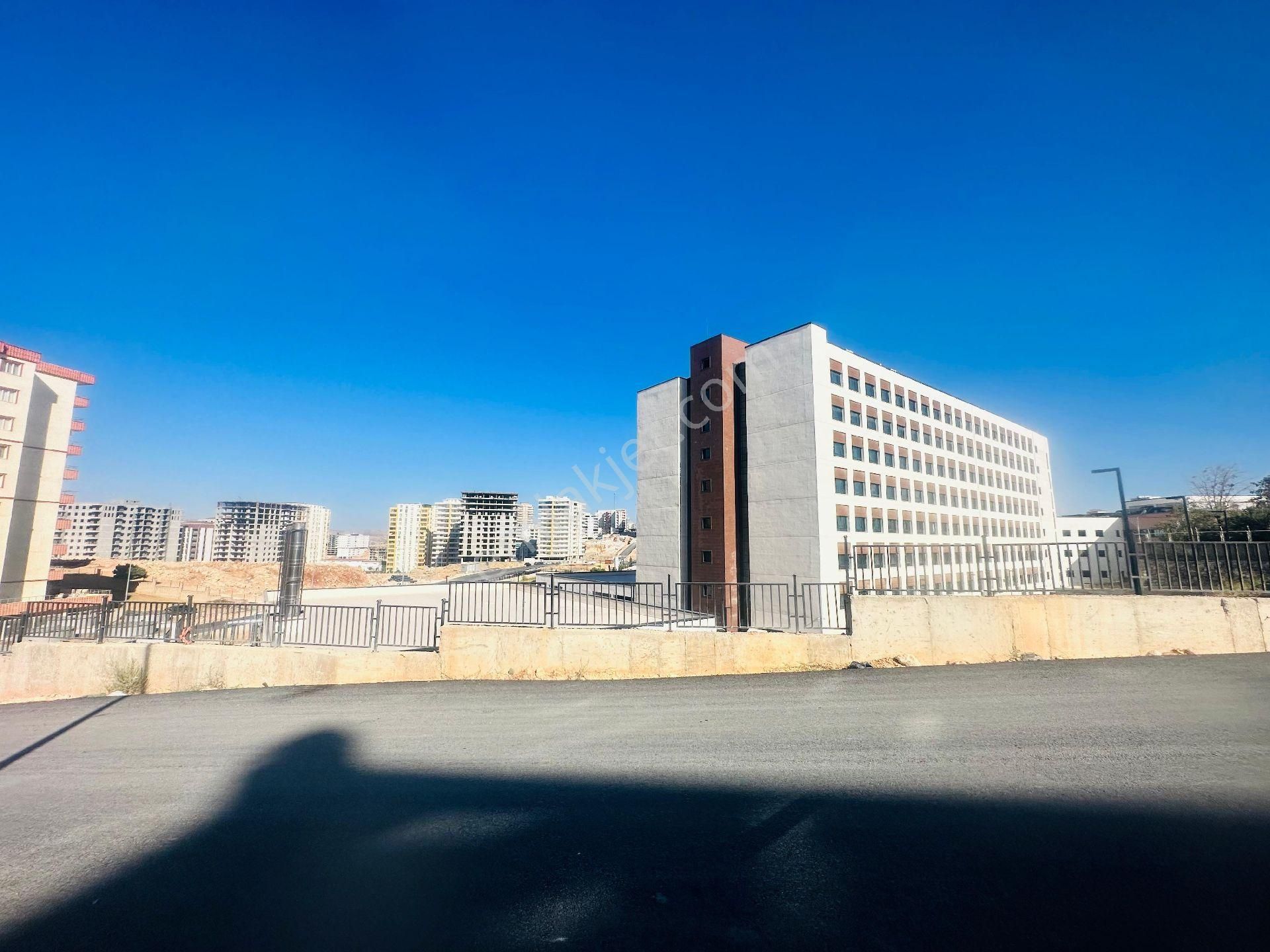 Dinç Emlaktan Satılık 1+1 Eşyalı Hazir Kiracılı - Görsel 18