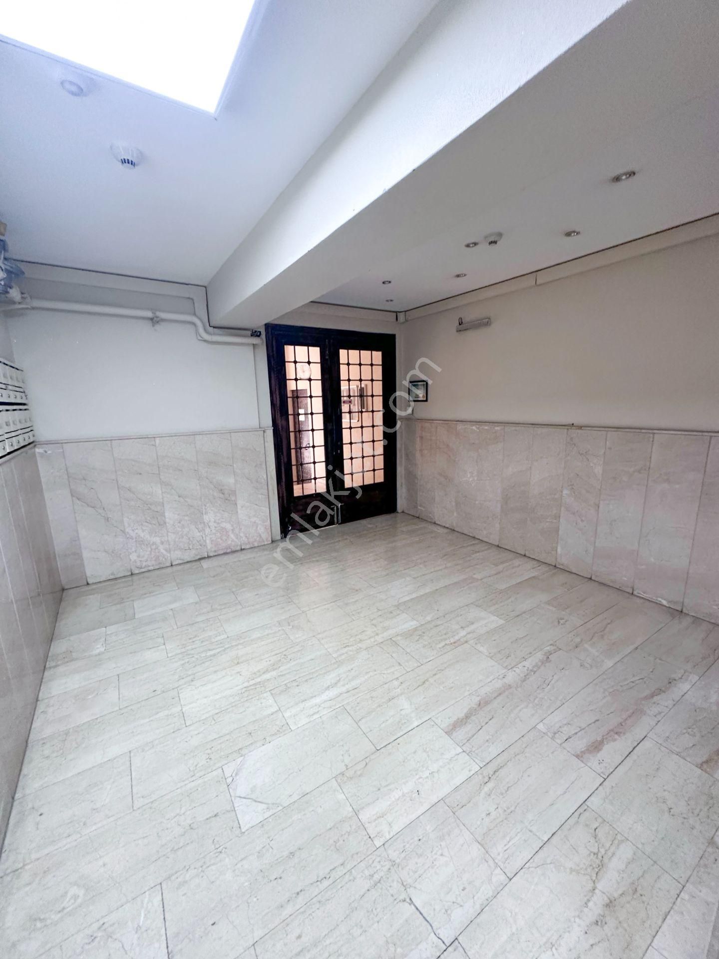 Mert Uçar'dan Satılık Filinta Sitesin De Ara Kat 3+1 Daire - Görsel 3