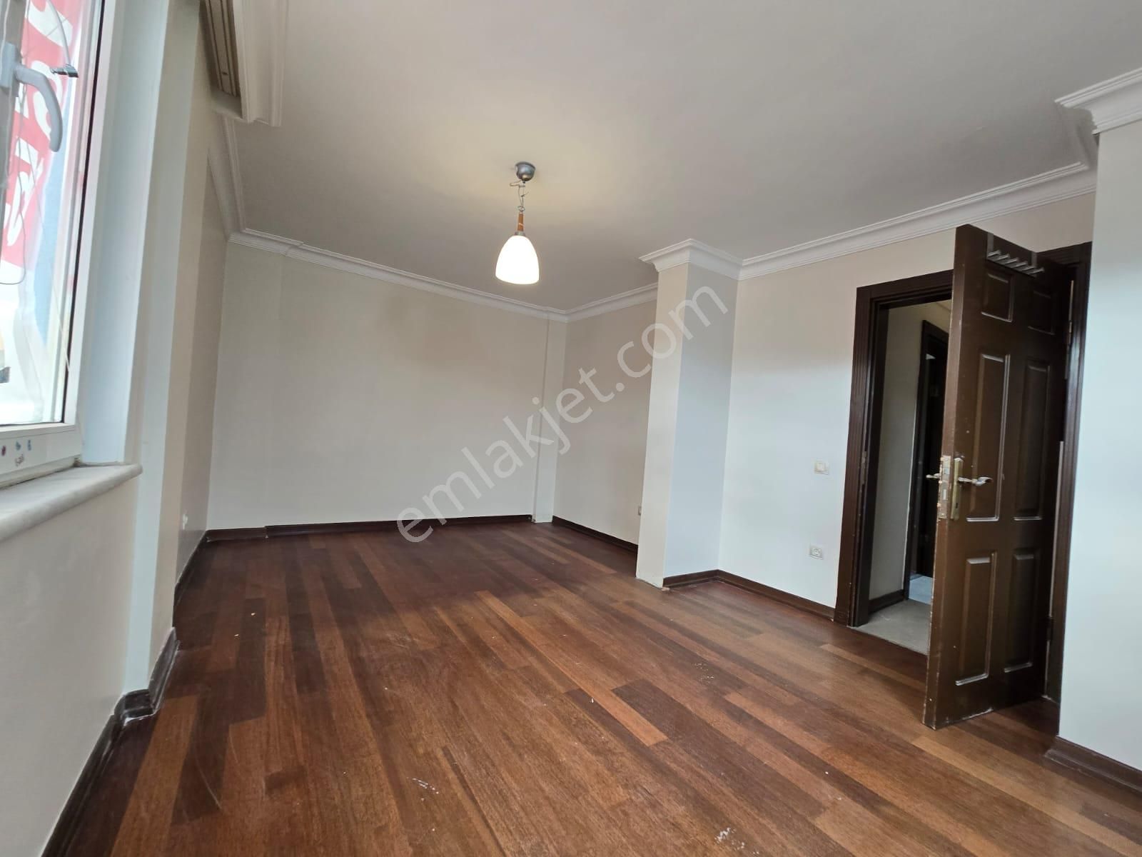 Sarıyer Uskumruköy'de Site İçinde Boş Satılık Villa - Görsel 25