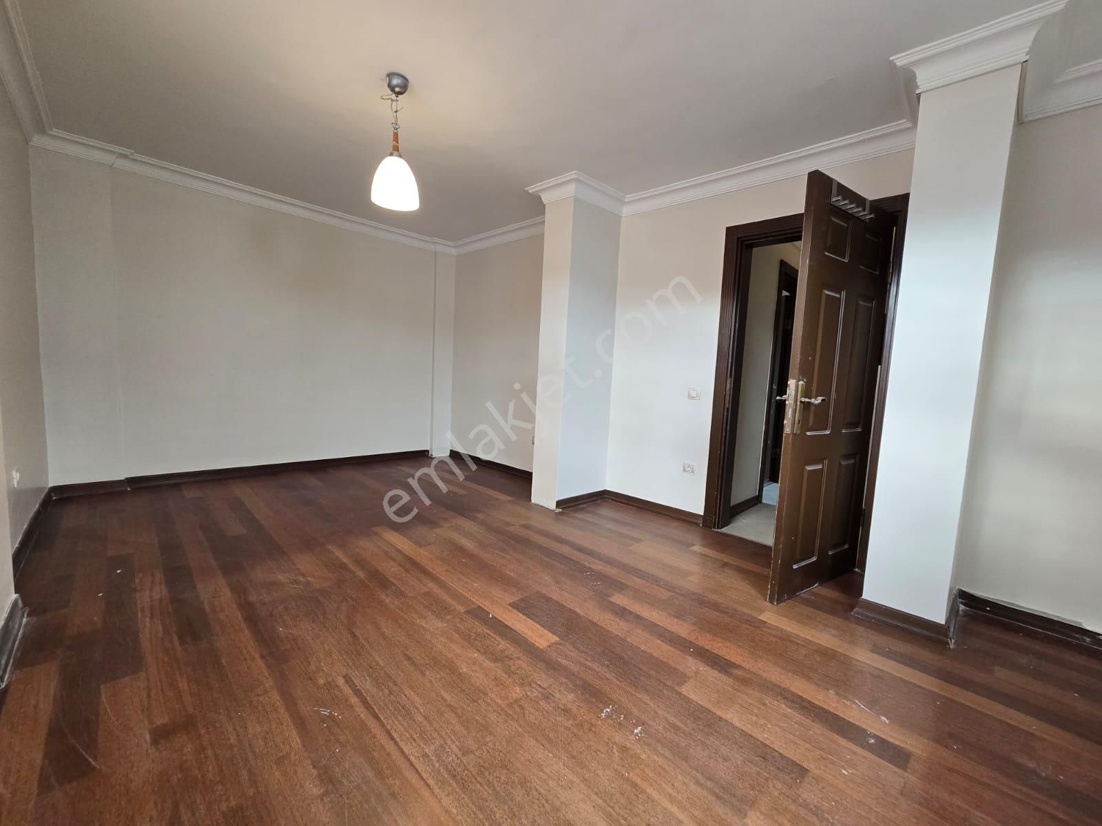 Sarıyer Uskumruköy'de Site İçinde Boş Satılık Villa - Görsel 26