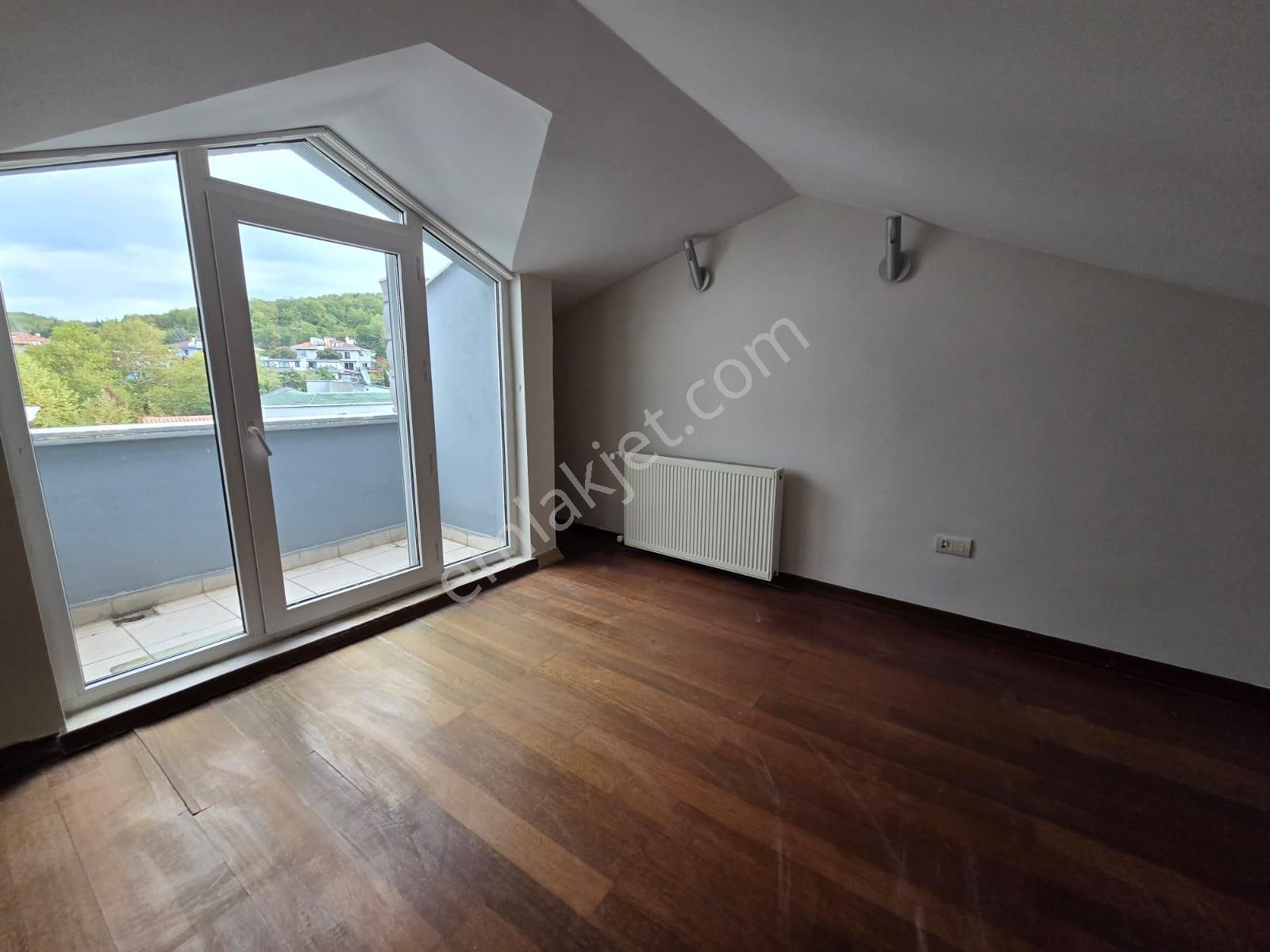 Sarıyer Uskumruköy'de Site İçinde Boş Satılık Villa - Görsel 17