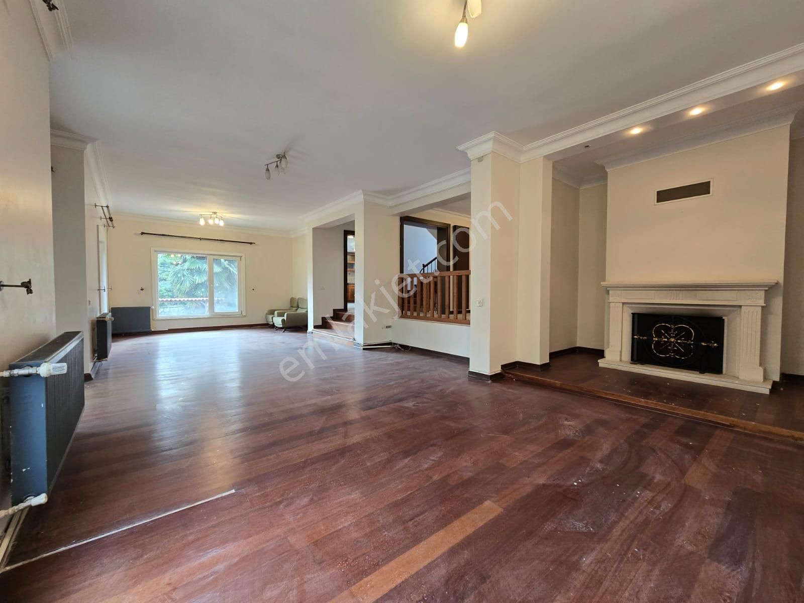 Sarıyer Uskumruköy'de Site İçinde Boş Satılık Villa - Görsel 5